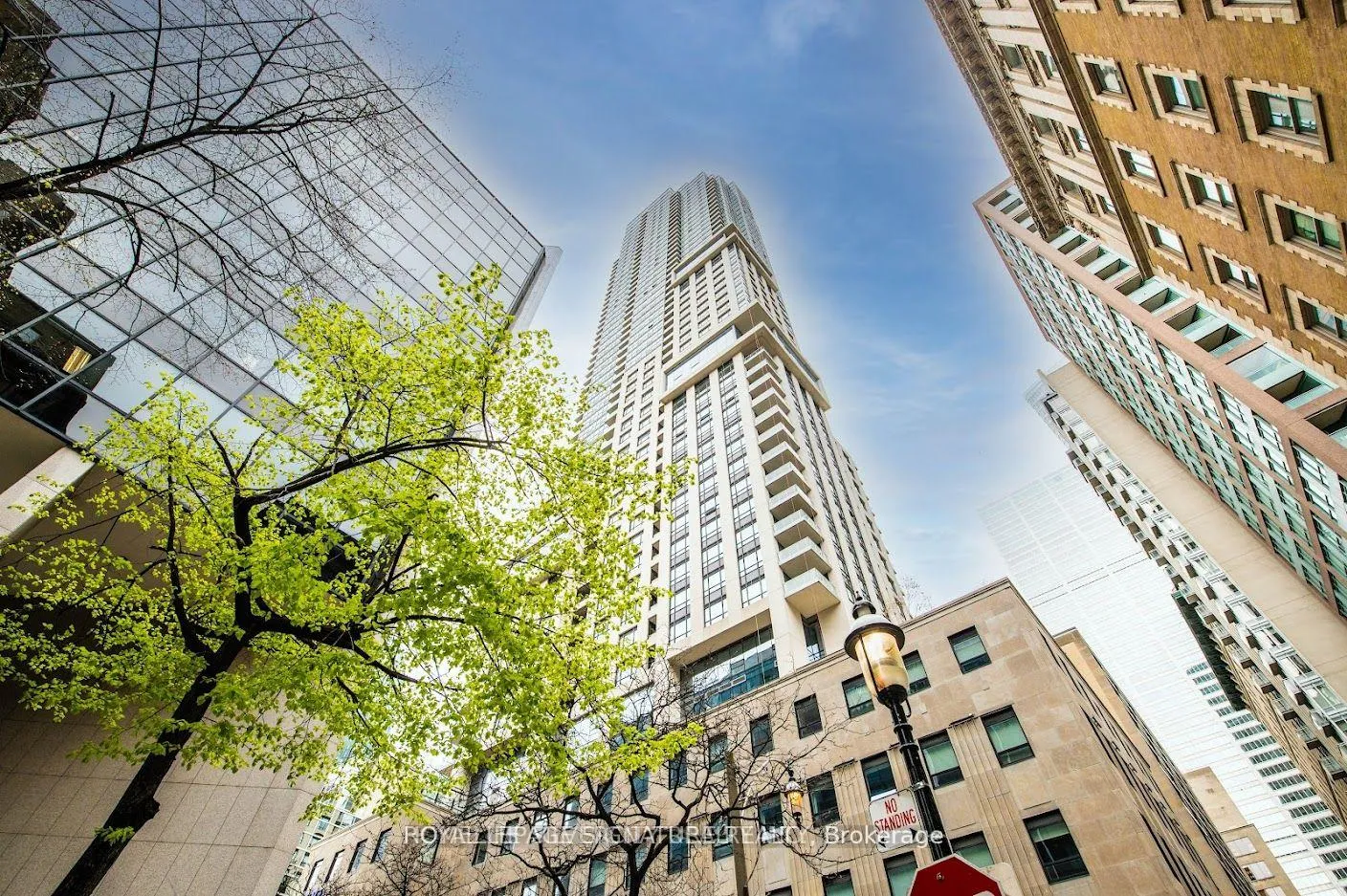 Photo 2 of Unit 4203, 88 Scott Street, Toronto, Church-Yonge Corridor — HOMEH