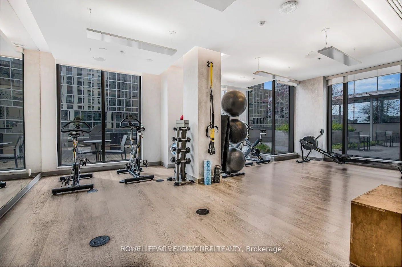 Photo 12 of Unit 4203, 88 Scott Street, Toronto, Church-Yonge Corridor — HOMEH