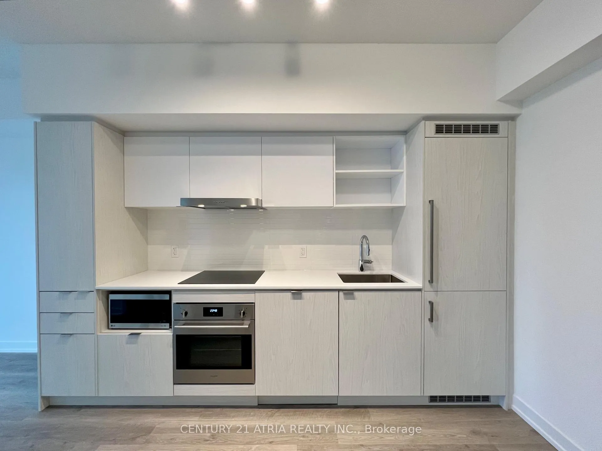 Photo 4 of Unit 2515, 55 Cooper Street, Toronto, Waterfront Communities — HOMEH