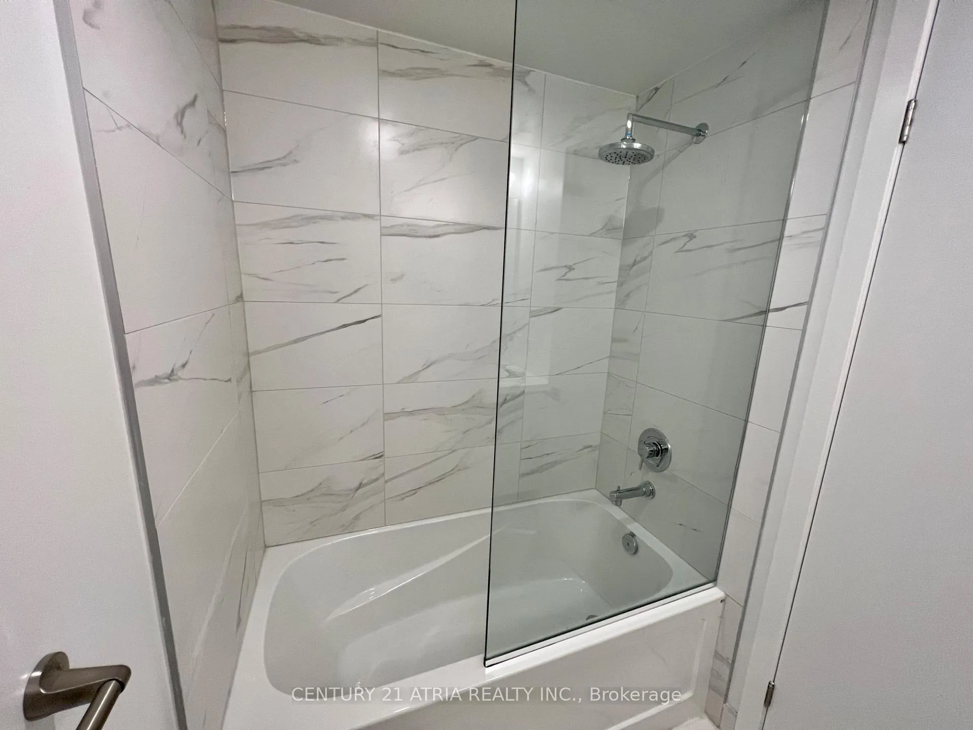 Photo 12 of Unit 2515, 55 Cooper Street, Toronto, Waterfront Communities — HOMEH