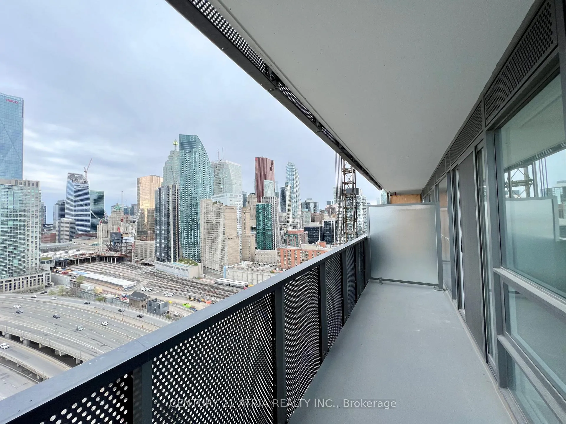 Photo 16 of Unit 2515, 55 Cooper Street, Toronto, Waterfront Communities — HOMEH