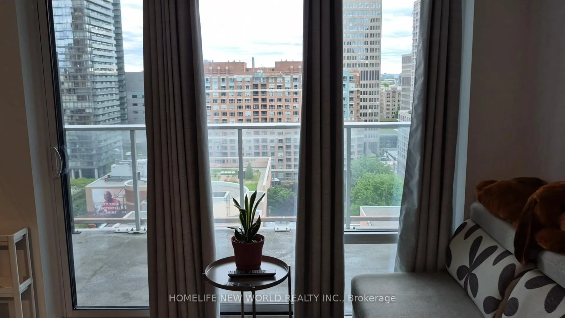Photo 8 of Unit 1407, 18 Maitland Terrace, Toronto, Church-Yonge Corridor — HOMEH
