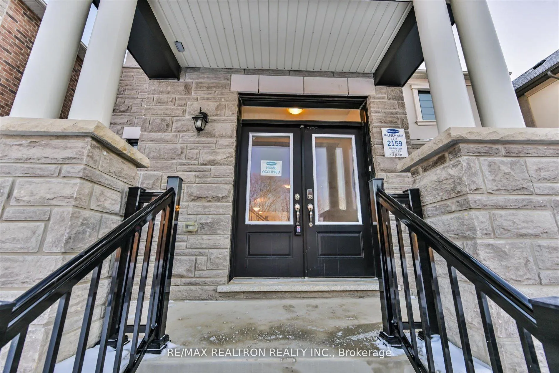 Photo 3 of 2858 Foxden Square, Pickering, Rural Pickering — HOMEH