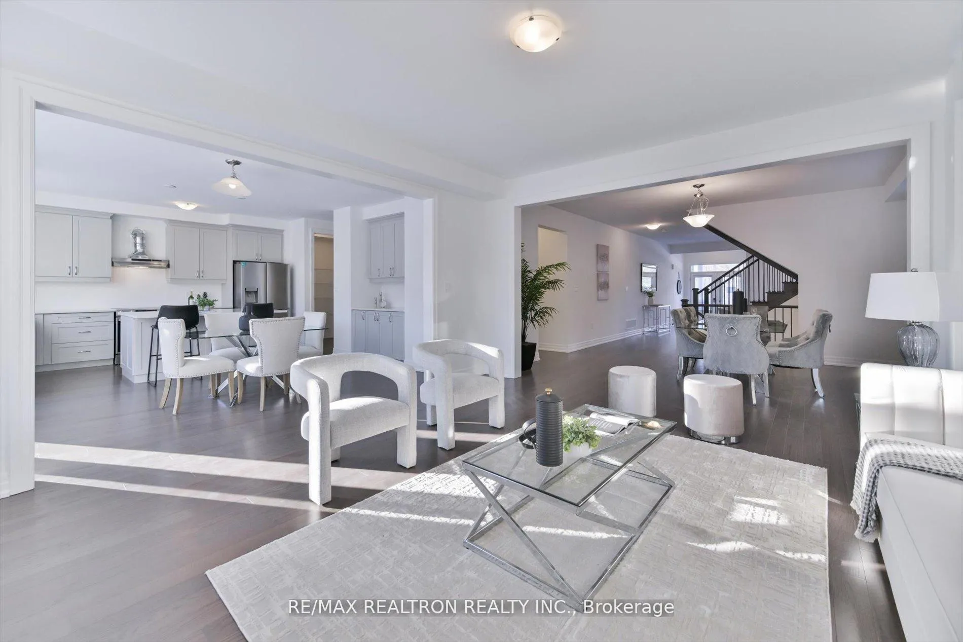 Photo 11 of 2858 Foxden Square, Pickering, Rural Pickering — HOMEH