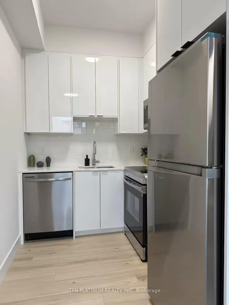 Photo 11 of Unit 101, 7277 Wilson Crescent, Niagara Falls, Oldfield — HOMEH