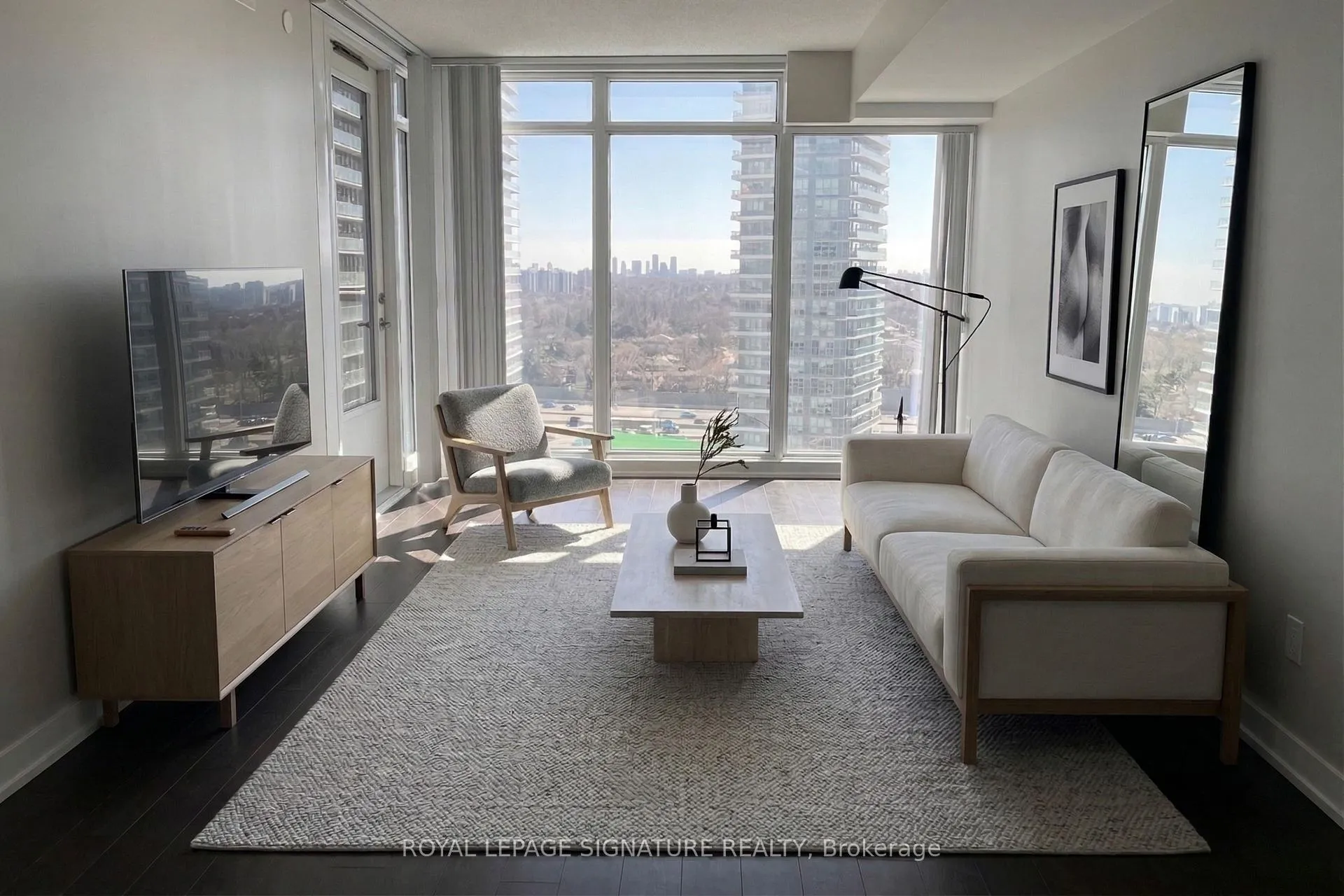 Photo 2 of Unit 2003, 72 Esther Shiner Boulevard, North York, Bayview Village — HOMEH