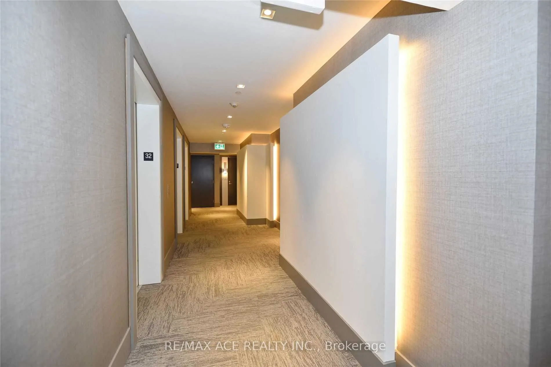 Photo 6 of Unit 3509, 2908 Highway 7, Vaughan, Concord — HOMEH