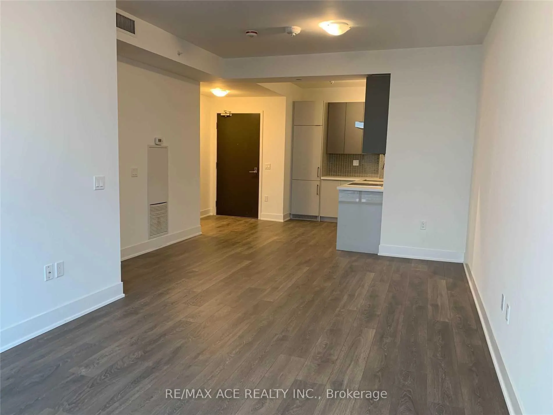 Photo 7 of Unit 3509, 2908 Highway 7, Vaughan, Concord — HOMEH
