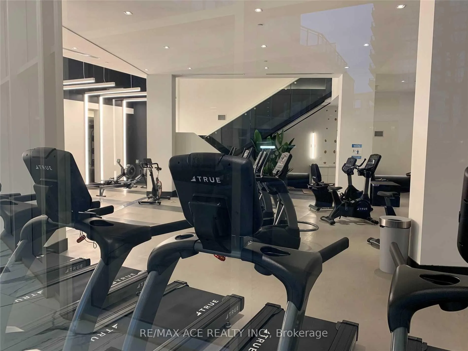 Photo 21 of Unit 3509, 2908 Highway 7, Vaughan, Concord — HOMEH