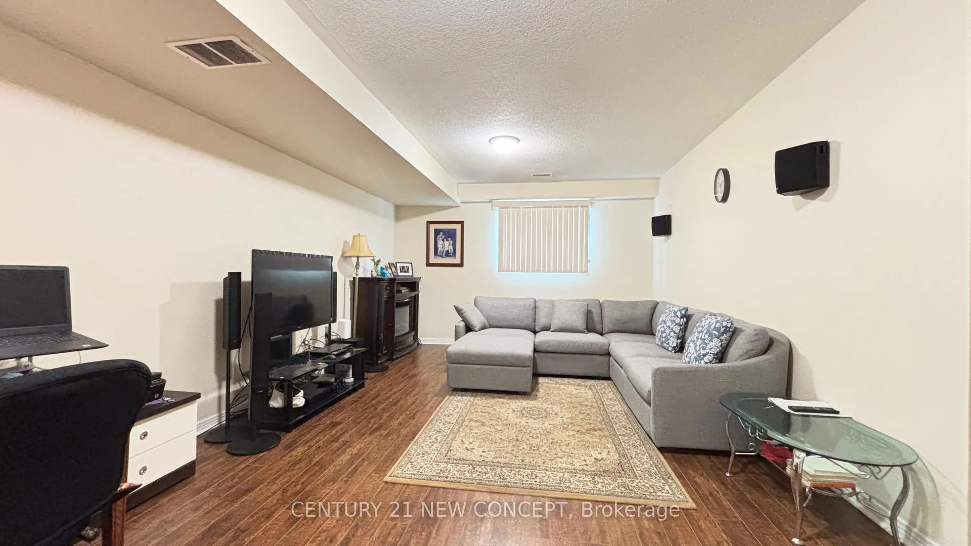 Photo 19 of 508 Southridge Drive, Hamilton, Mountview — HOMEH