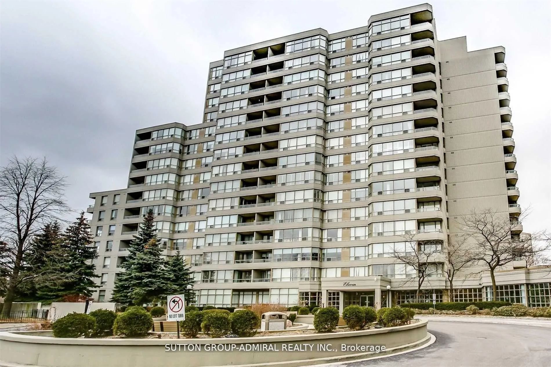 Photo 1 of Unit PH03, 11 Townsgate Drive, Vaughan, Crestwood-Springfarm-Yorkhill — HOMEH