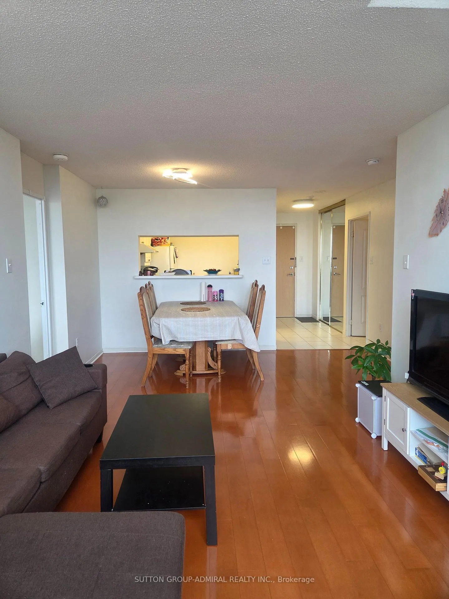 Photo 5 of Unit PH03, 11 Townsgate Drive, Vaughan, Crestwood-Springfarm-Yorkhill — HOMEH