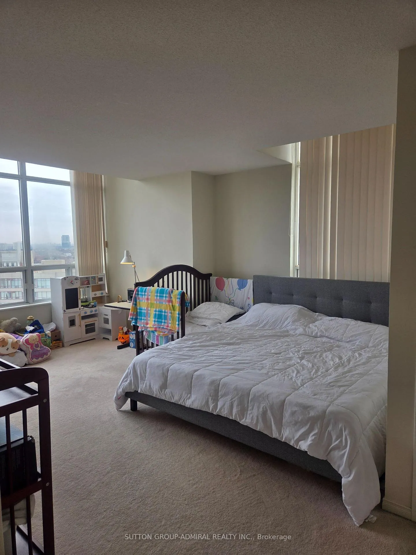 Photo 10 of Unit PH03, 11 Townsgate Drive, Vaughan, Crestwood-Springfarm-Yorkhill — HOMEH