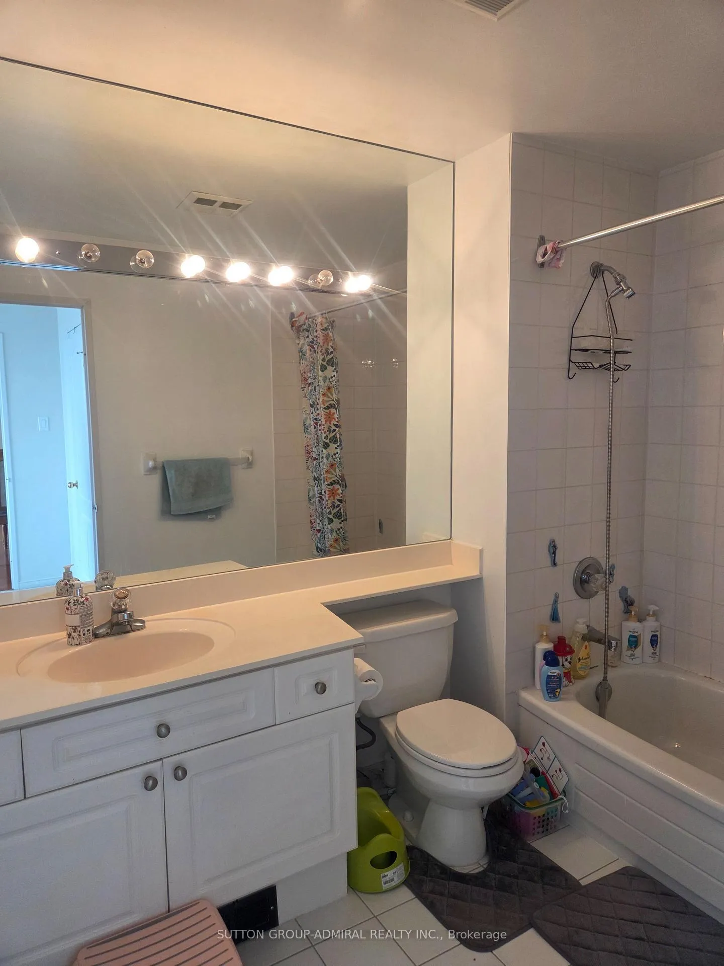 Photo 12 of Unit PH03, 11 Townsgate Drive, Vaughan, Crestwood-Springfarm-Yorkhill — HOMEH