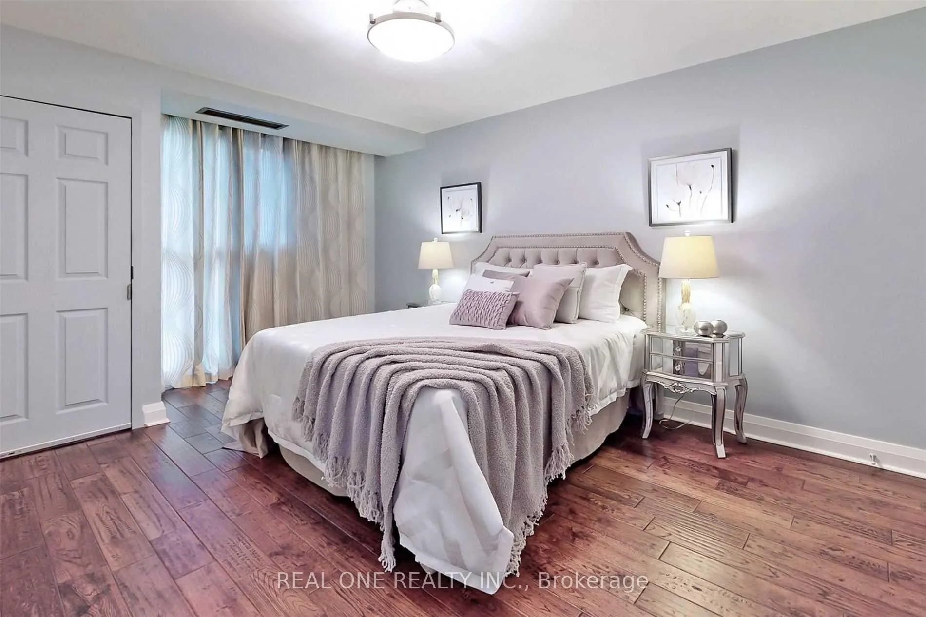 Photo 6 of Unit 301, 8 Wellesley Street E, Toronto, Church-Yonge Corridor — HOMEH