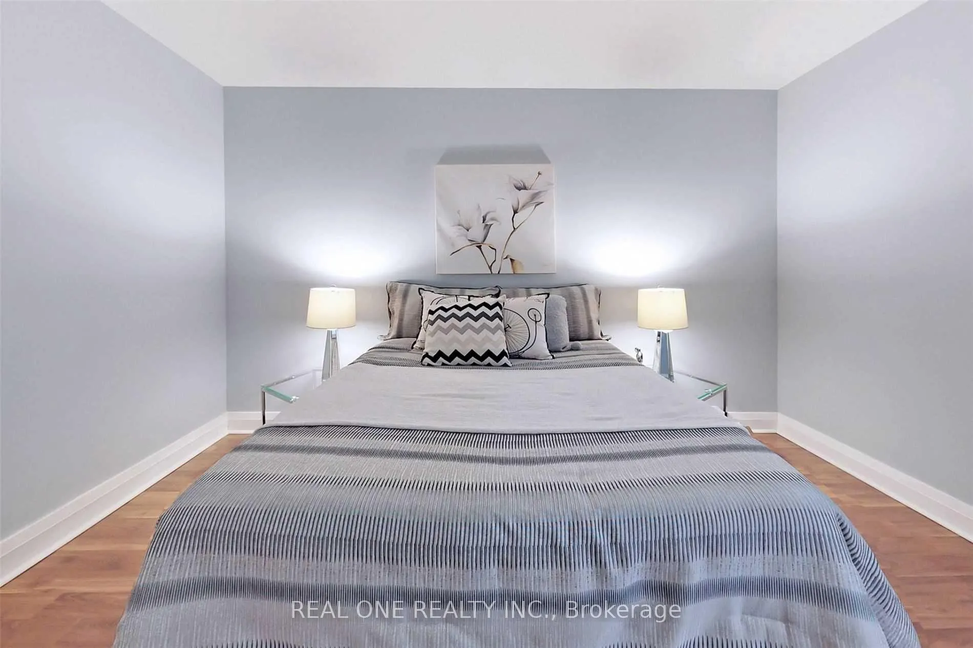 Photo 8 of Unit 301, 8 Wellesley Street E, Toronto, Church-Yonge Corridor — HOMEH