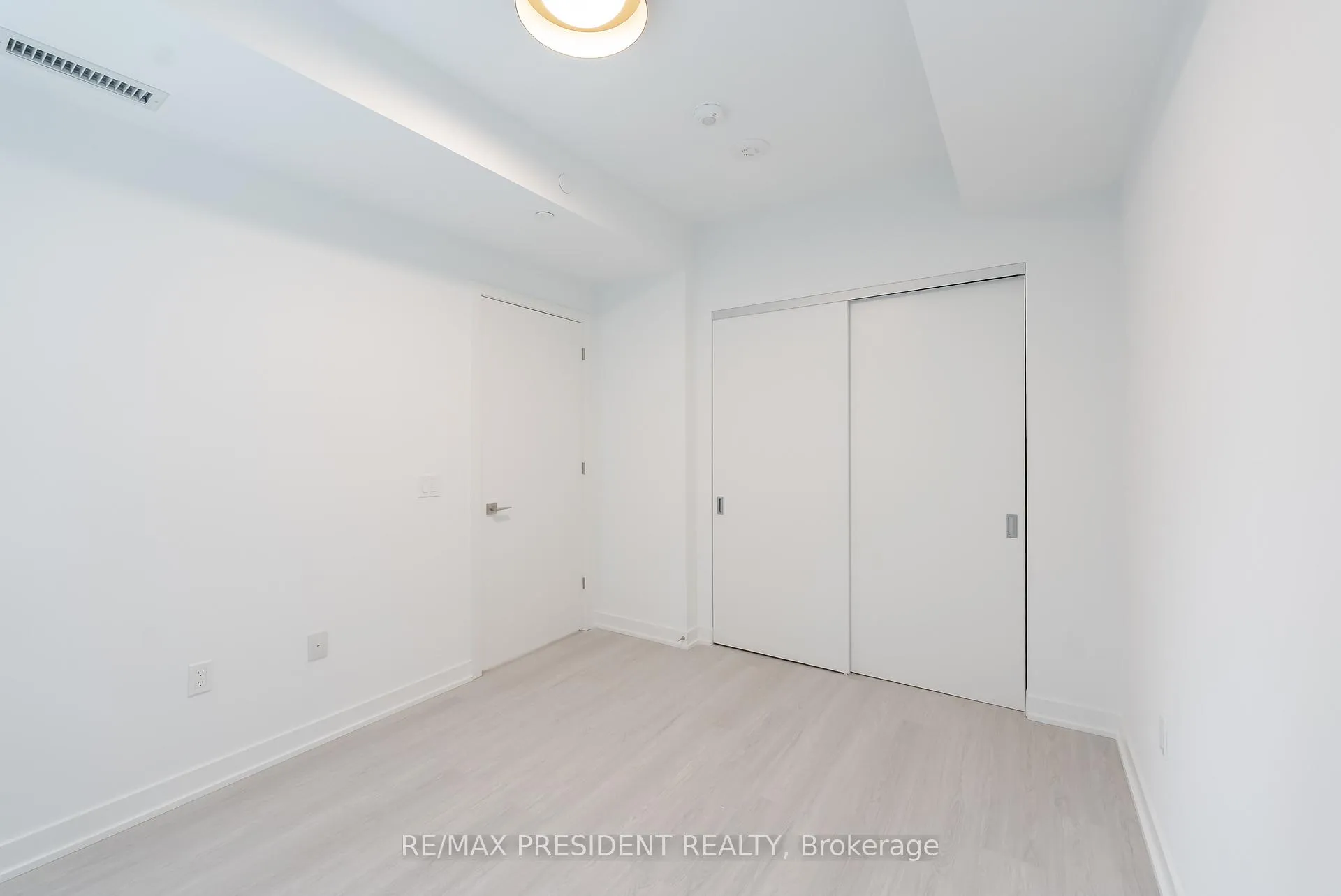 Photo 12 of Unit 402, 284 King Street E, Toronto, Moss Park — HOMEH