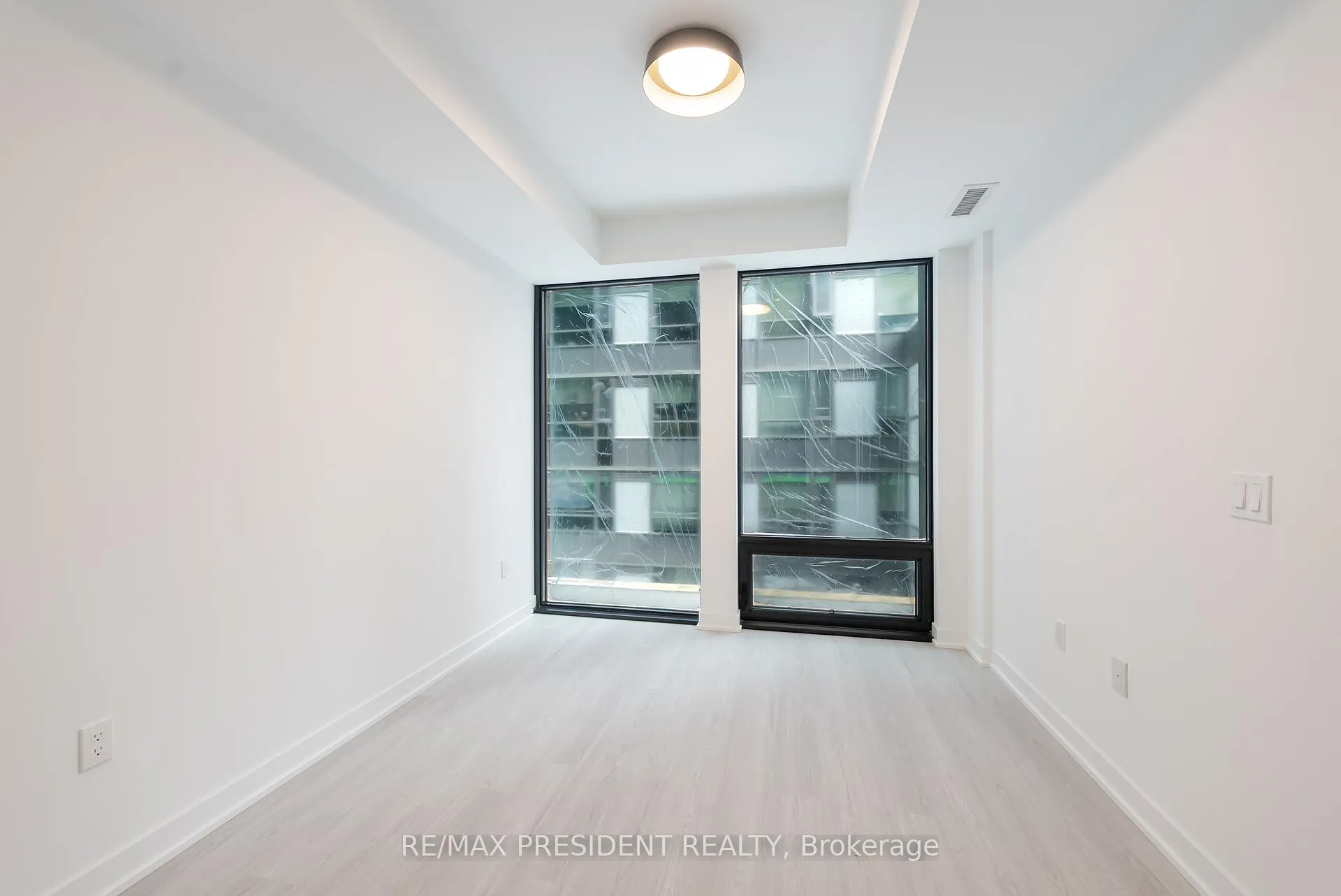 Photo 13 of Unit 402, 284 King Street E, Toronto, Moss Park — HOMEH