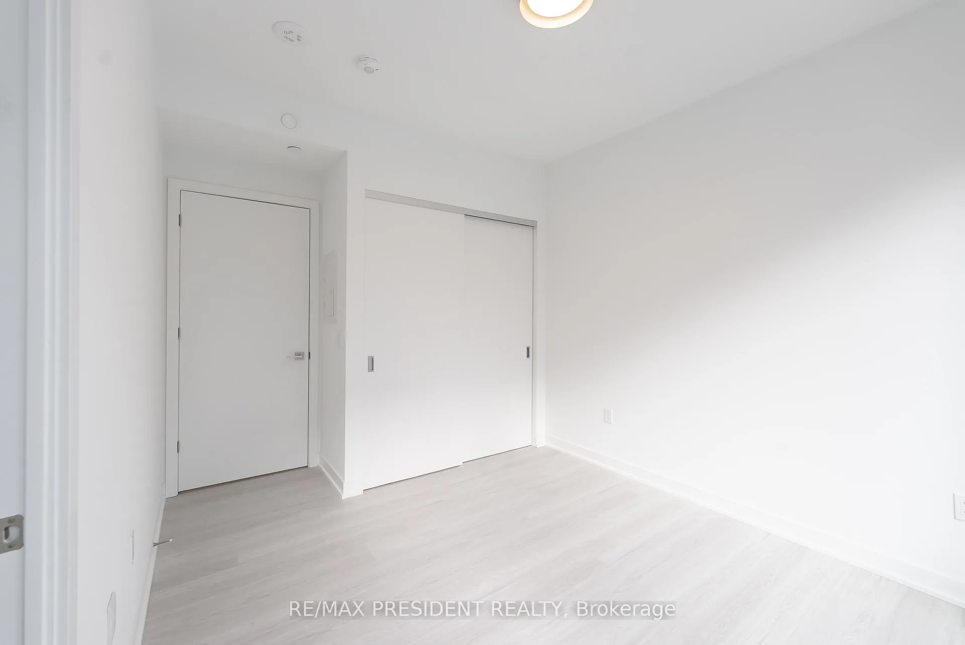 Photo 15 of Unit 402, 284 King Street E, Toronto, Moss Park — HOMEH