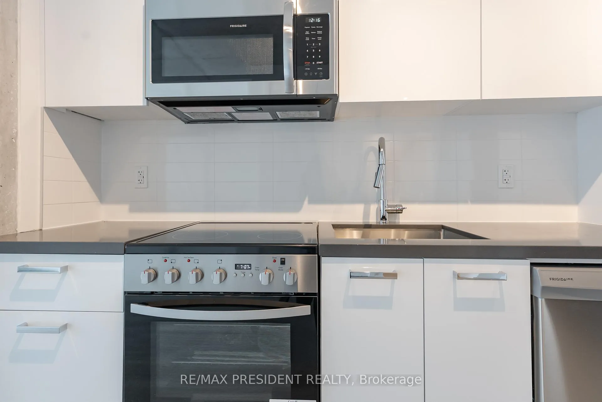 Photo 12 of Unit 903, 284 King Street E, Toronto, Moss Park — HOMEH