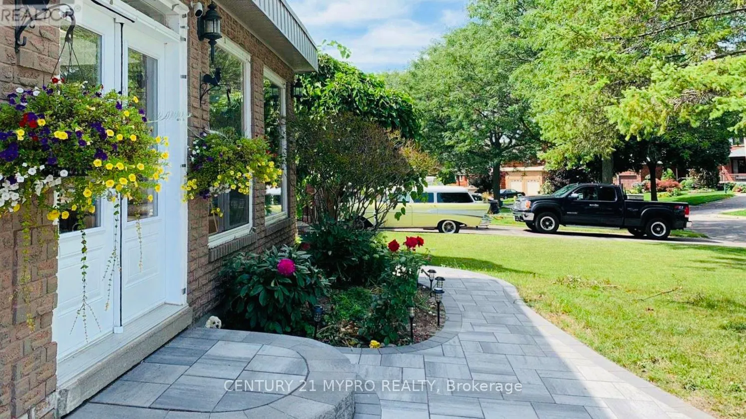 Photo 2 of Unit Main, 575 Lombardy Avenue, Oshawa, McLaughlin — HOMEH