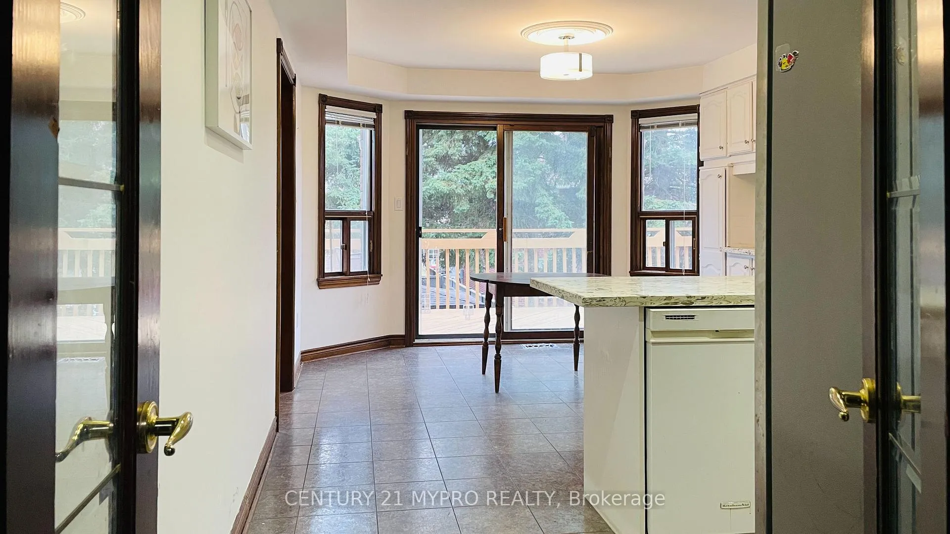 Photo 7 of Unit Main, 575 Lombardy Avenue, Oshawa, McLaughlin — HOMEH