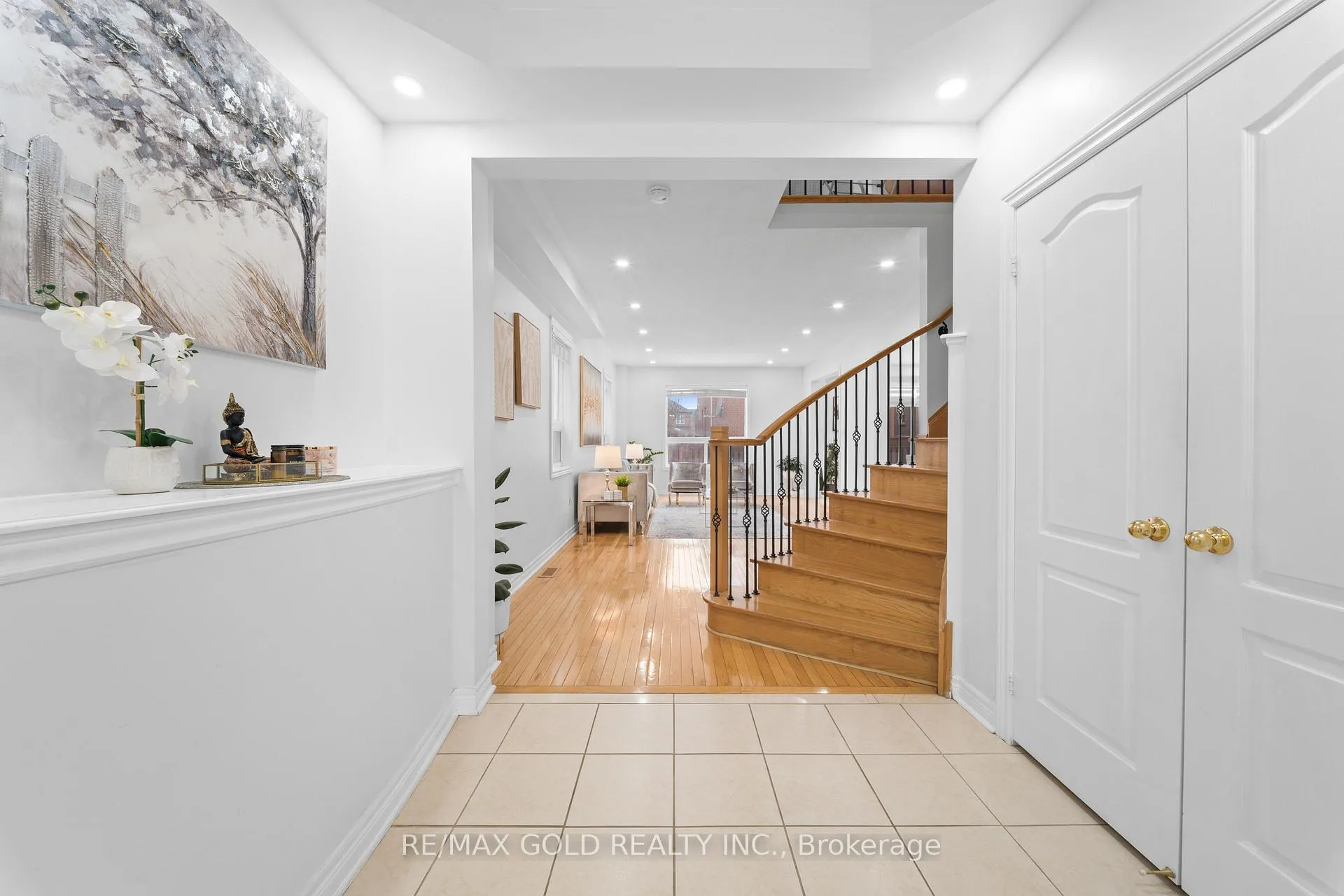 Photo 5 of 36 Ocean Ridge Drive E, Brampton, Sandringham-Wellington — HOMEH