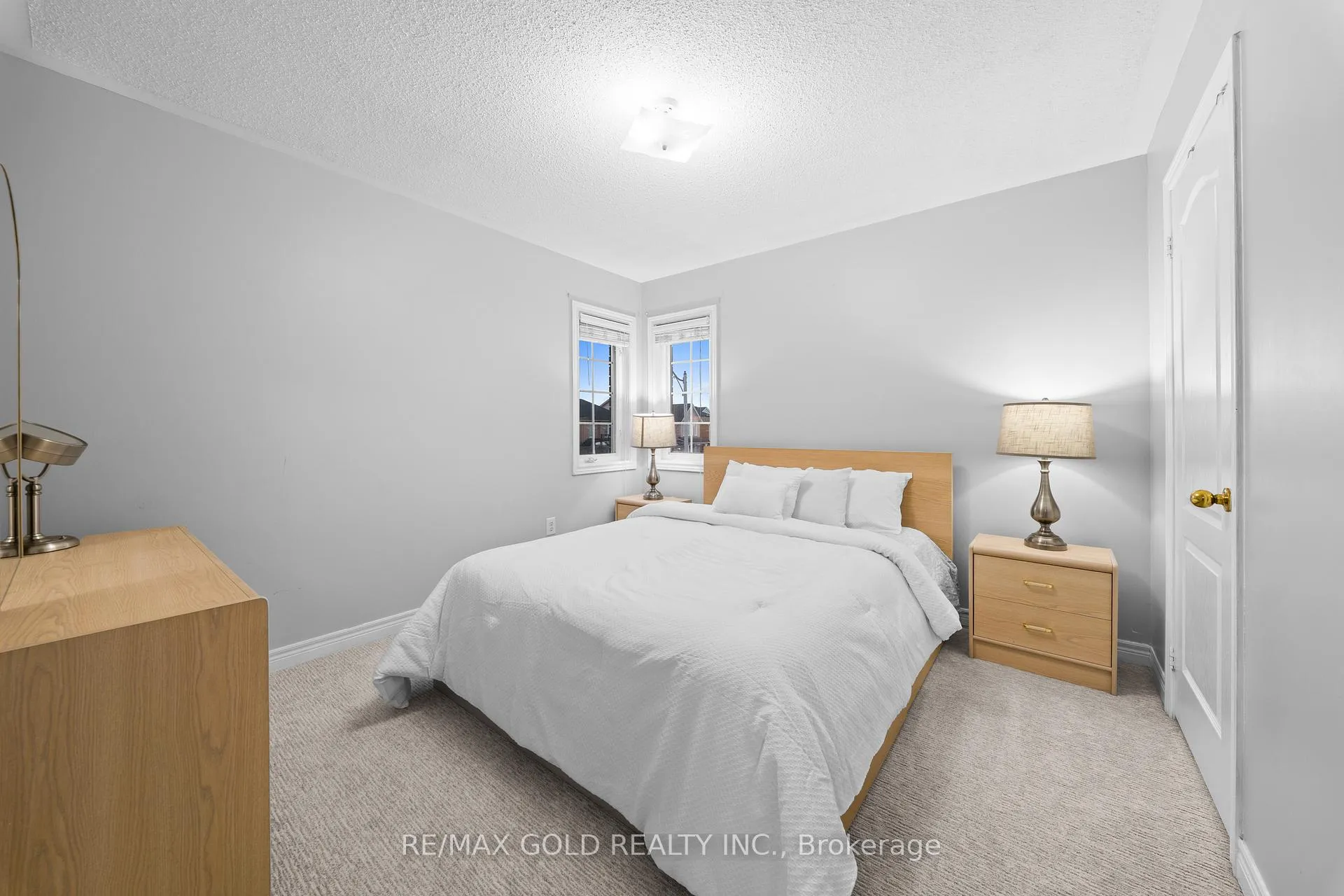 Photo 27 of 36 Ocean Ridge Drive E, Brampton, Sandringham-Wellington — HOMEH