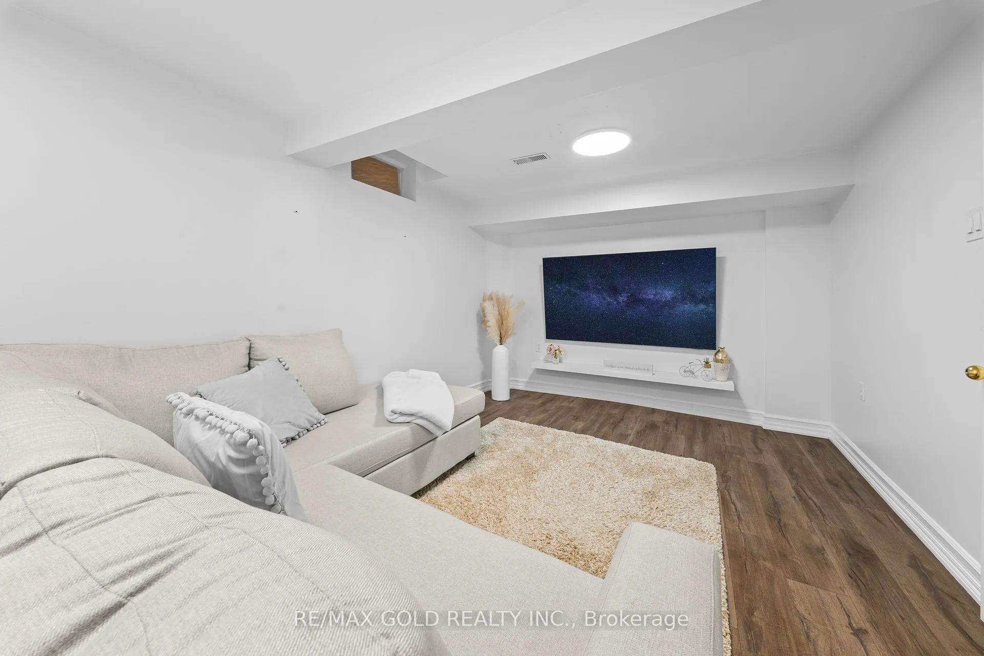 Photo 38 of 36 Ocean Ridge Drive E, Brampton, Sandringham-Wellington — HOMEH