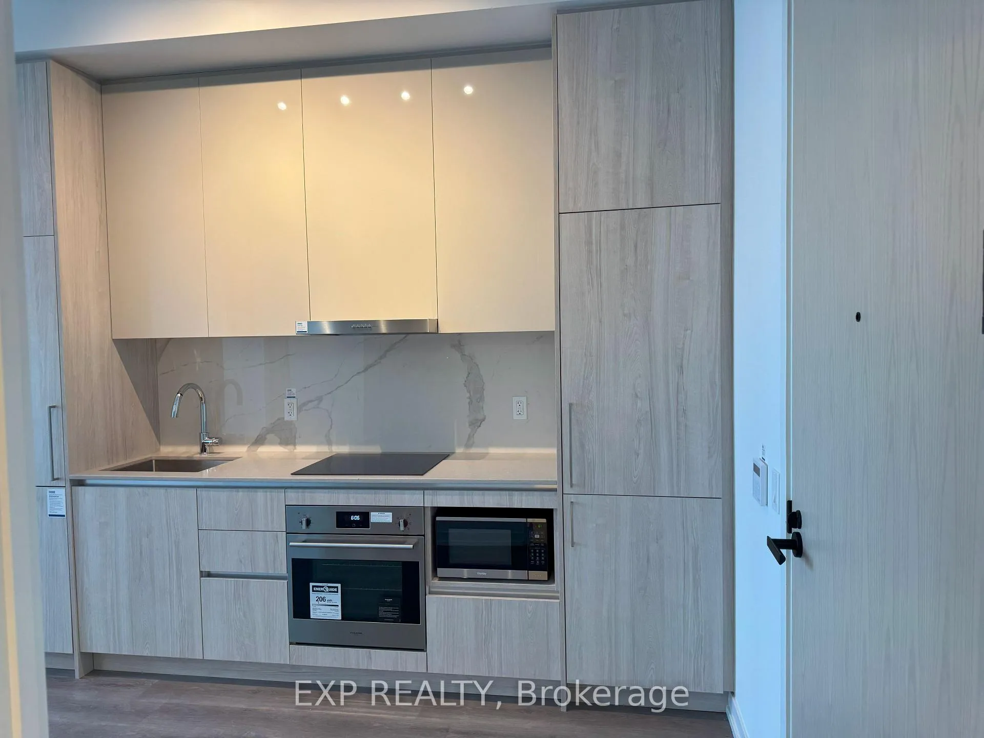 Photo 7 of Unit 615, 225 Commerce Street, Vaughan, Vaughan Corporate Centre — HOMEH