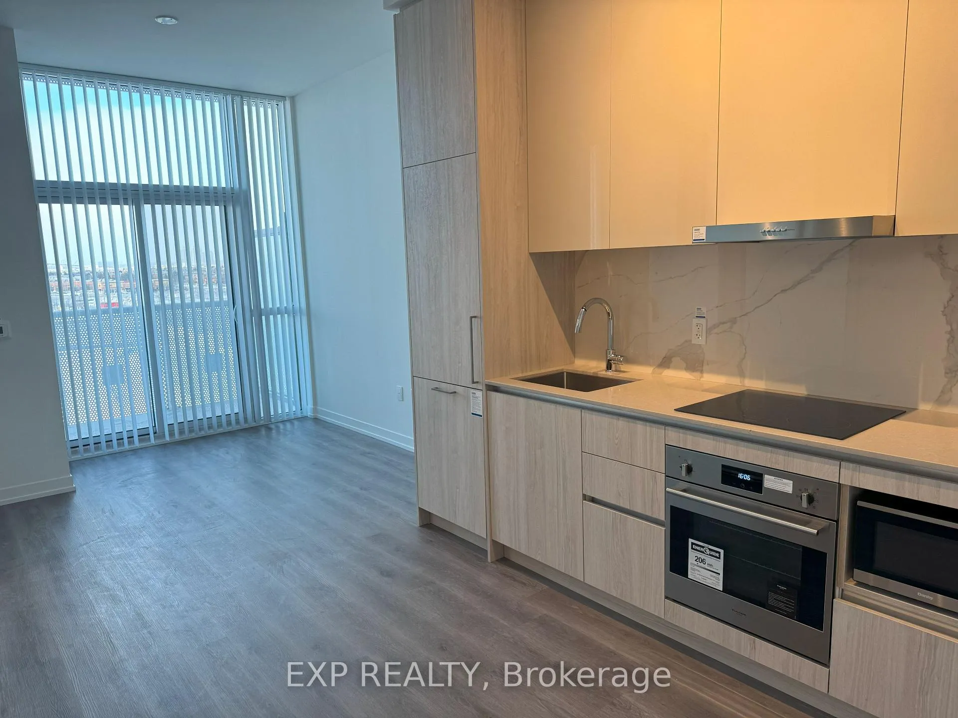 Photo 8 of Unit 615, 225 Commerce Street, Vaughan, Vaughan Corporate Centre — HOMEH