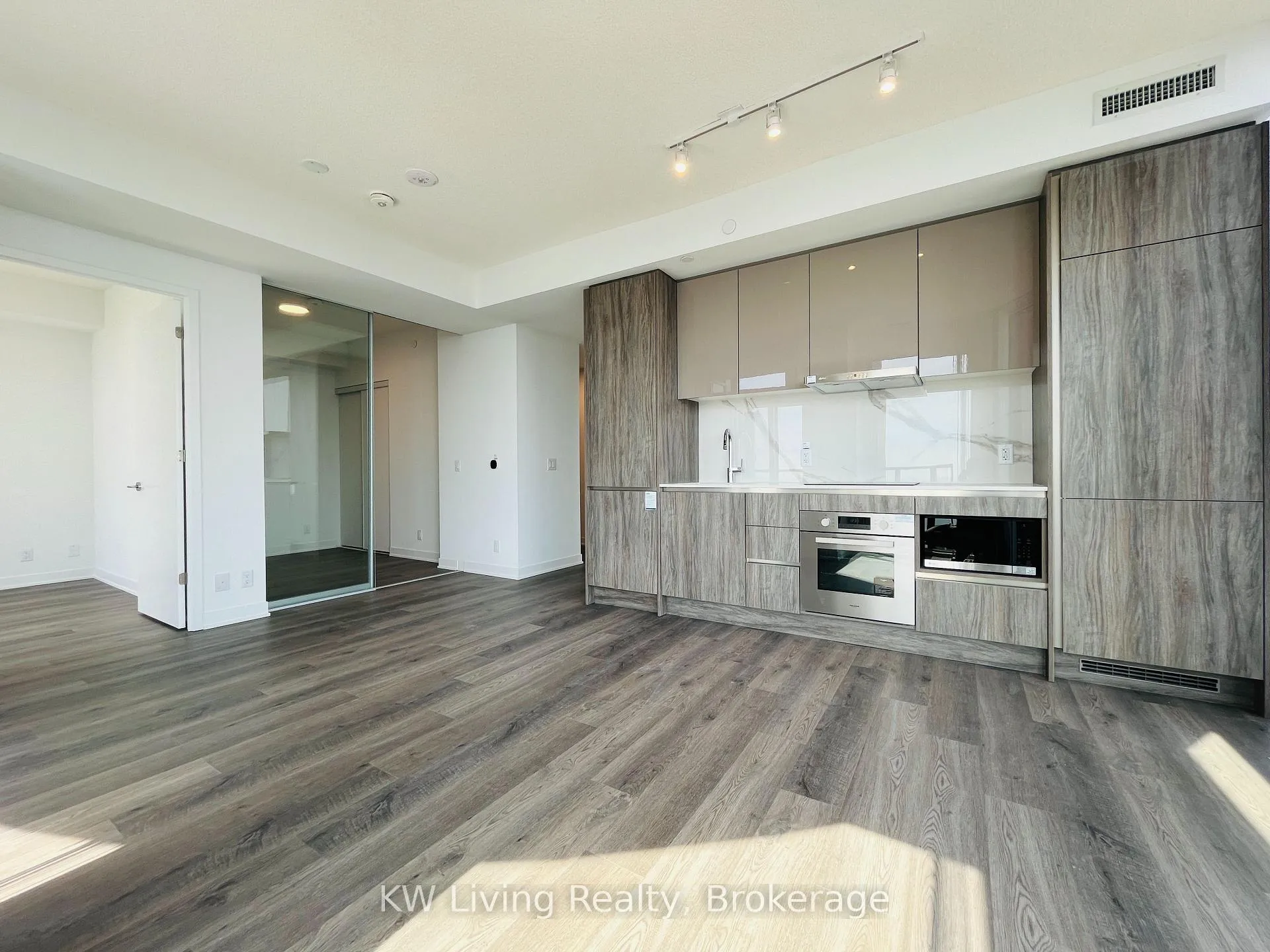 Photo 2 of Unit 4006, 180 Front Street E, Toronto, Moss Park — HOMEH