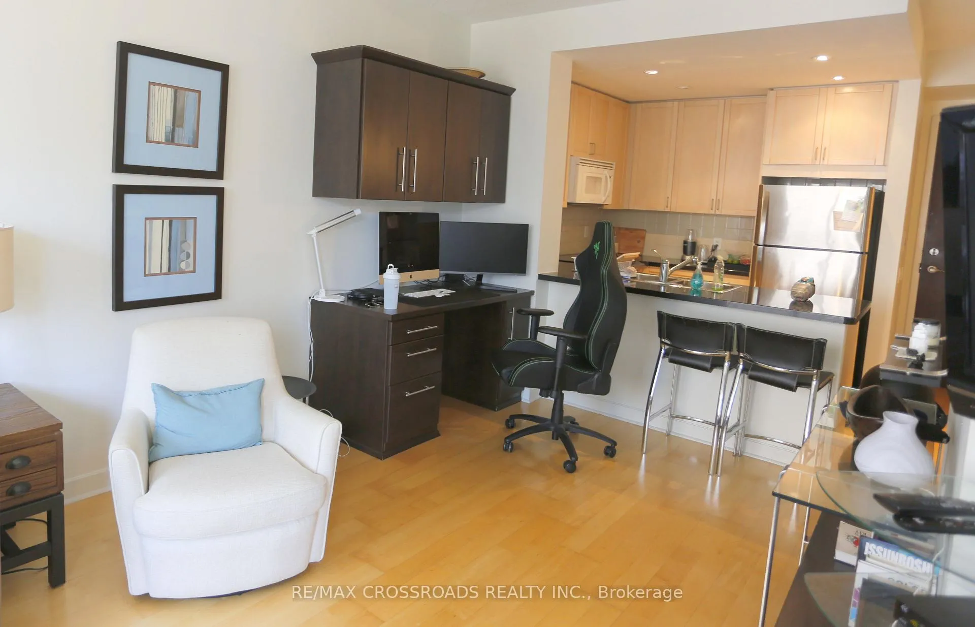 Photo 9 of Unit 1212, 85 Bloor Street E, Toronto, Church-Yonge Corridor — HOMEH