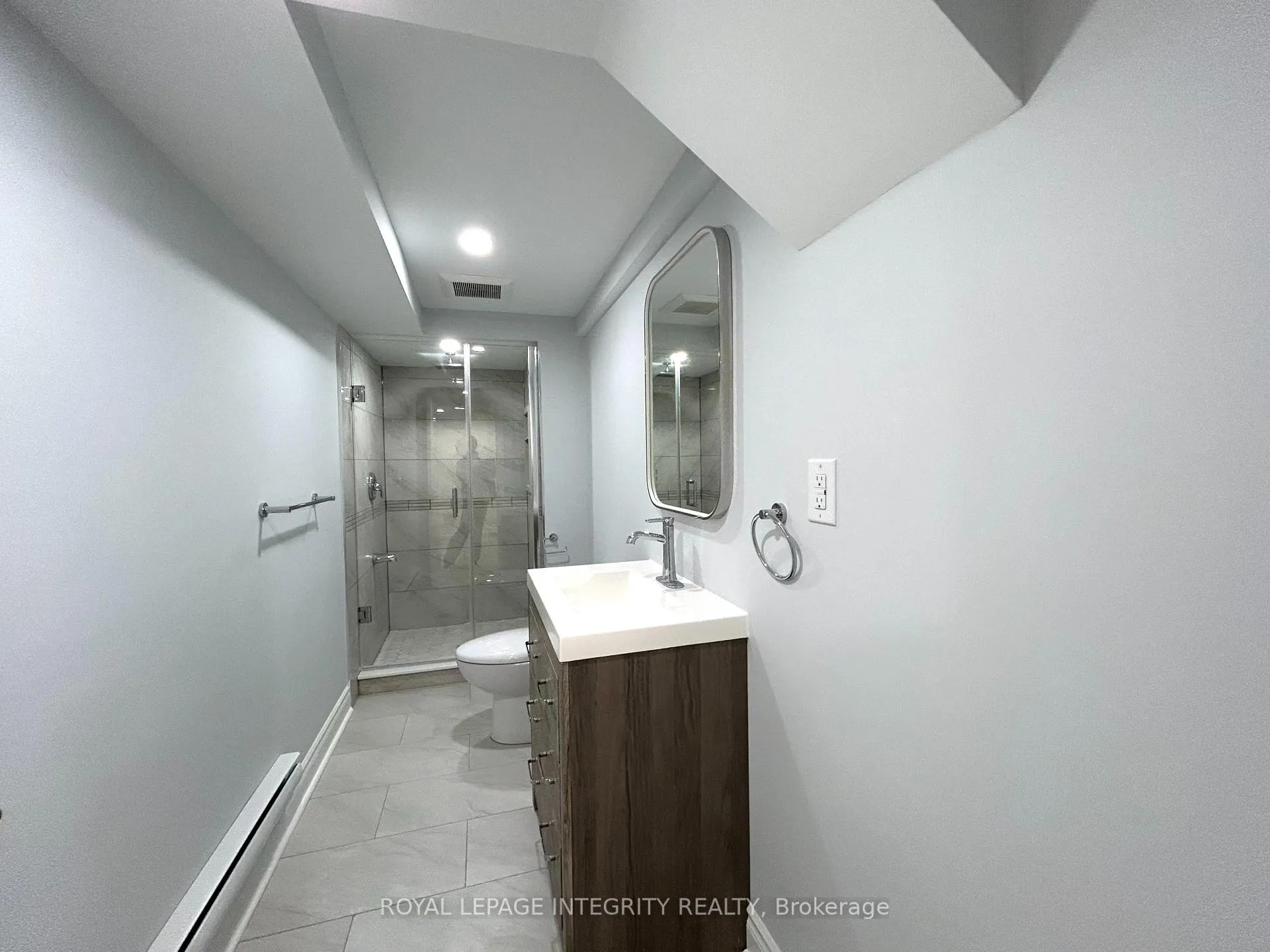 Photo 11 of Unit Unit B, 650 Perseus Avenue, Ottawa, Barrhaven - Half Moon Bay — HOMEH