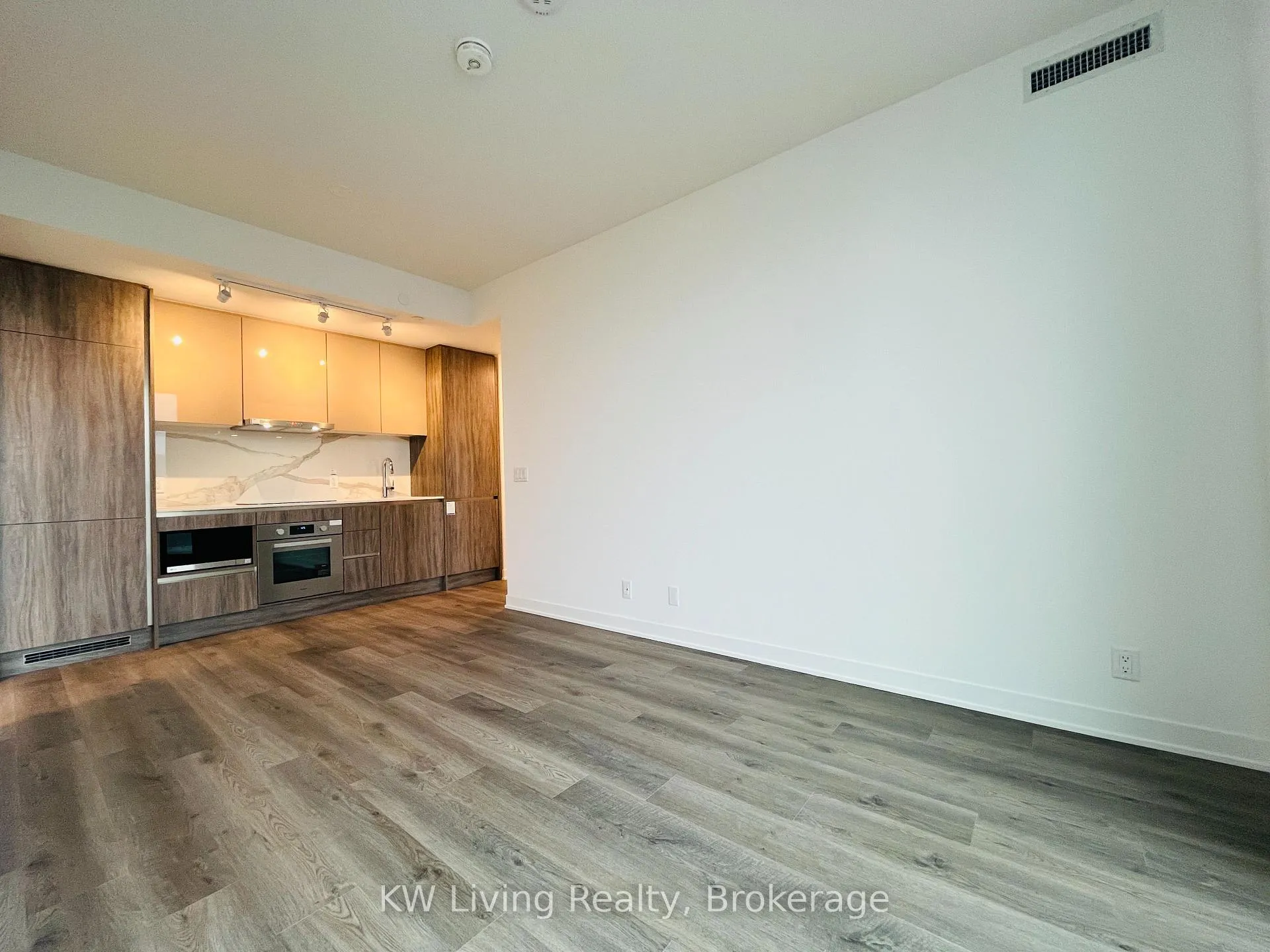 Photo 10 of Unit 4012, 180 Front Street E, Toronto, Moss Park — HOMEH