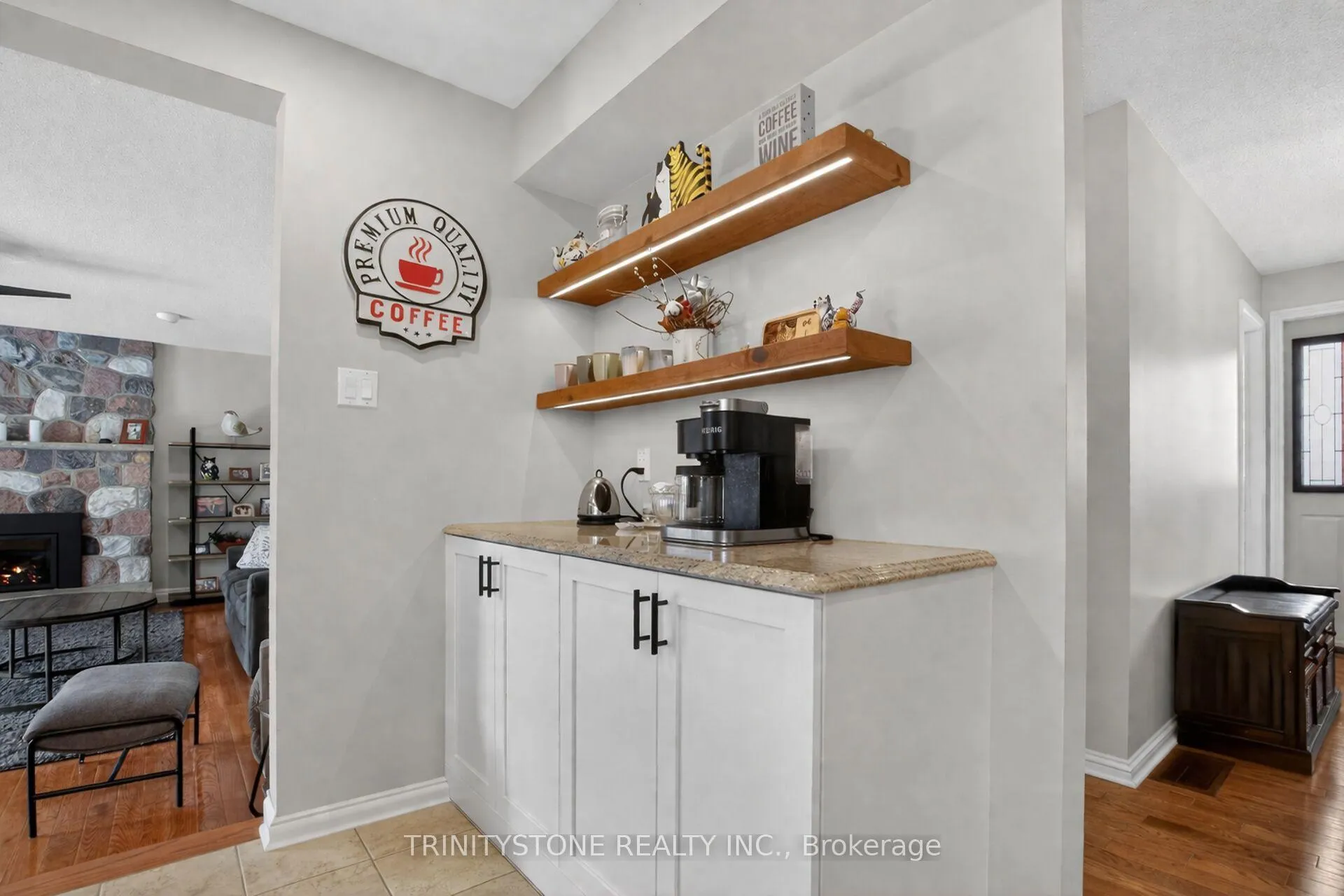 Photo 15 of 259 Lake Avenue E, Carleton Place — HOMEH