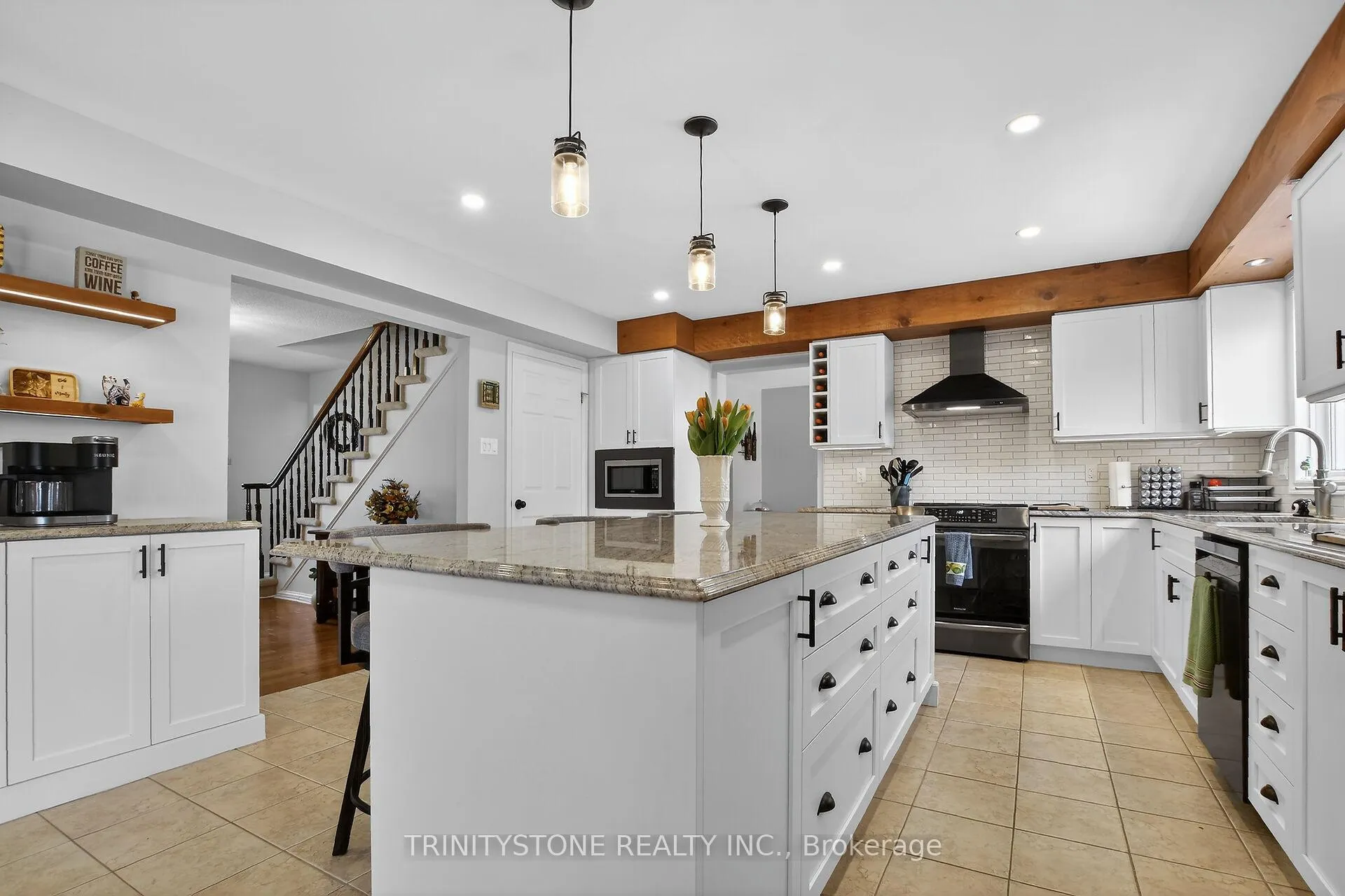 Photo 16 of 259 Lake Avenue E, Carleton Place — HOMEH