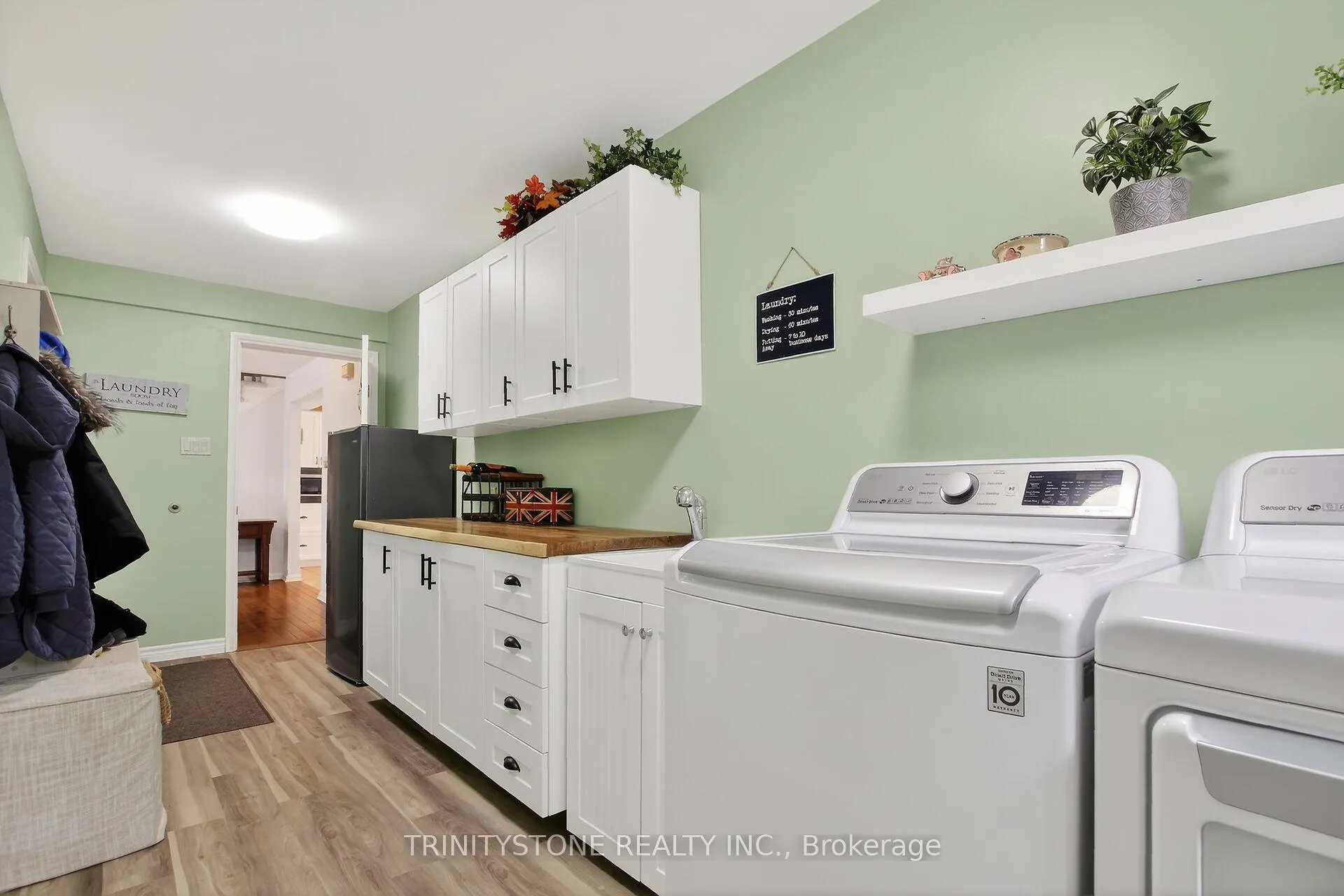 Photo 25 of 259 Lake Avenue E, Carleton Place — HOMEH