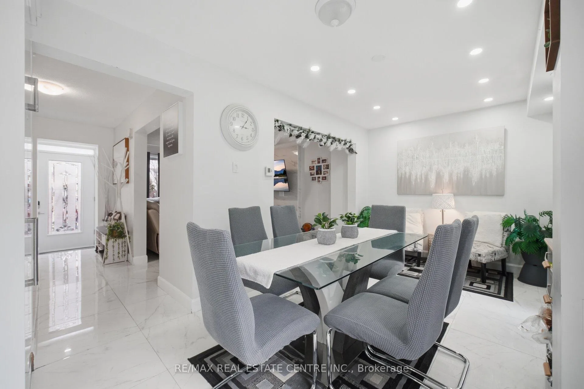 Photo 20 of 98 Cassander Crescent, Brampton, Heart Lake East — HOMEH