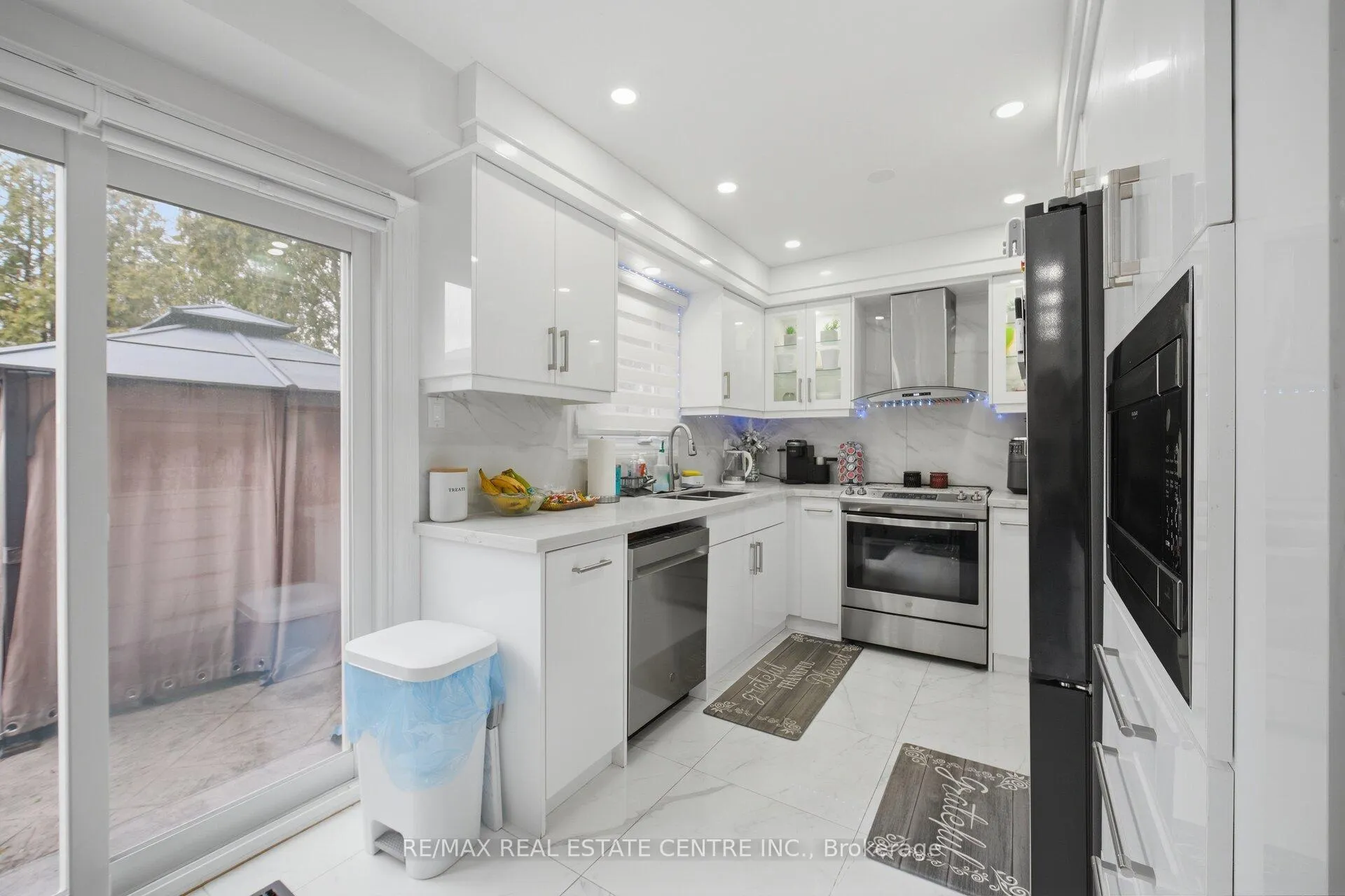 Photo 24 of 98 Cassander Crescent, Brampton, Heart Lake East — HOMEH
