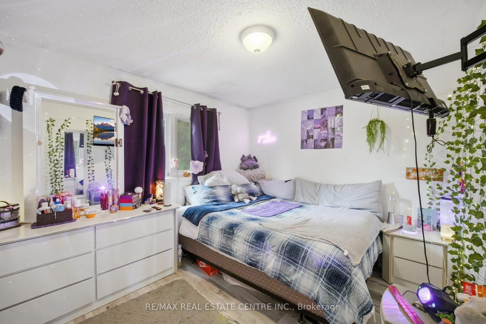 Photo 36 of 98 Cassander Crescent, Brampton, Heart Lake East — HOMEH