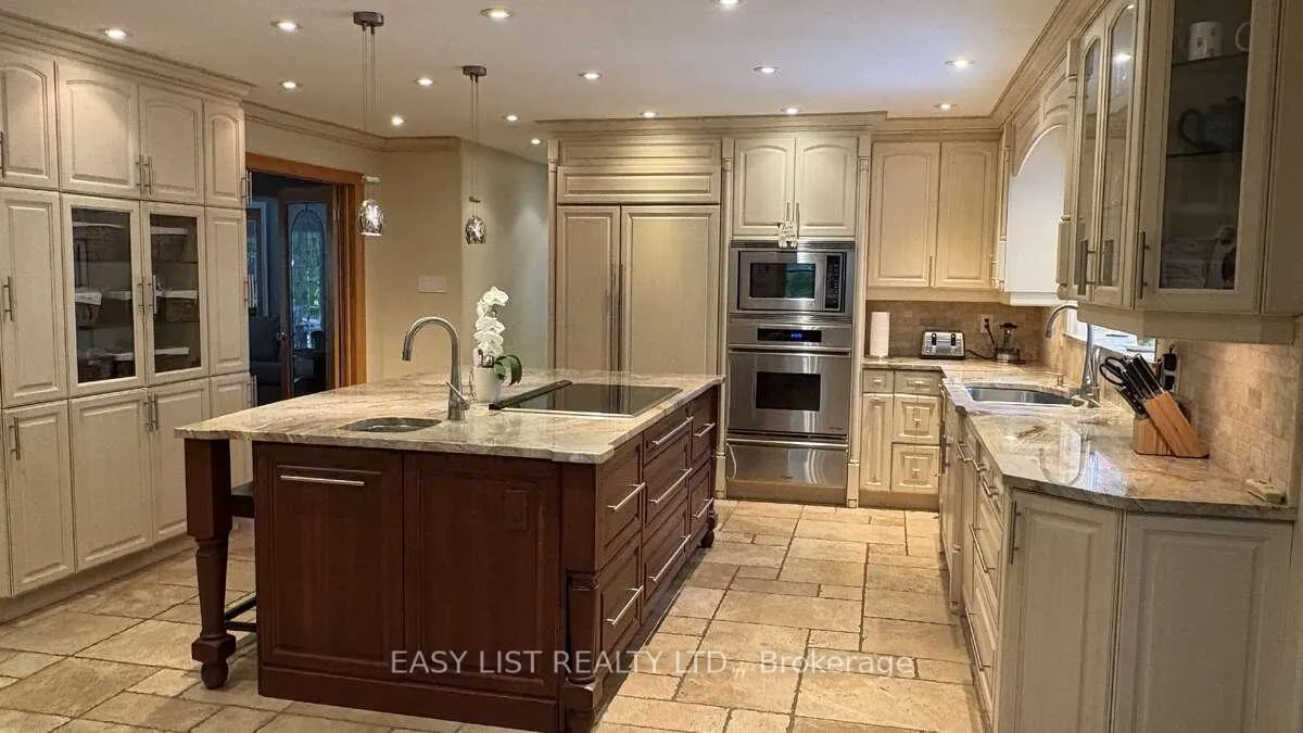 Photo 10 of 7507 Bell School Line, Milton, Rural Milton West — HOMEH