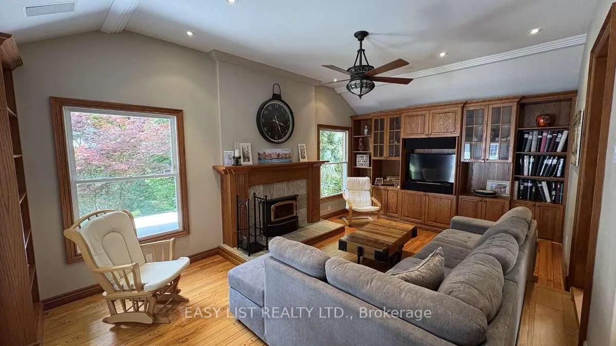 Photo 14 of 7507 Bell School Line, Milton, Rural Milton West — HOMEH