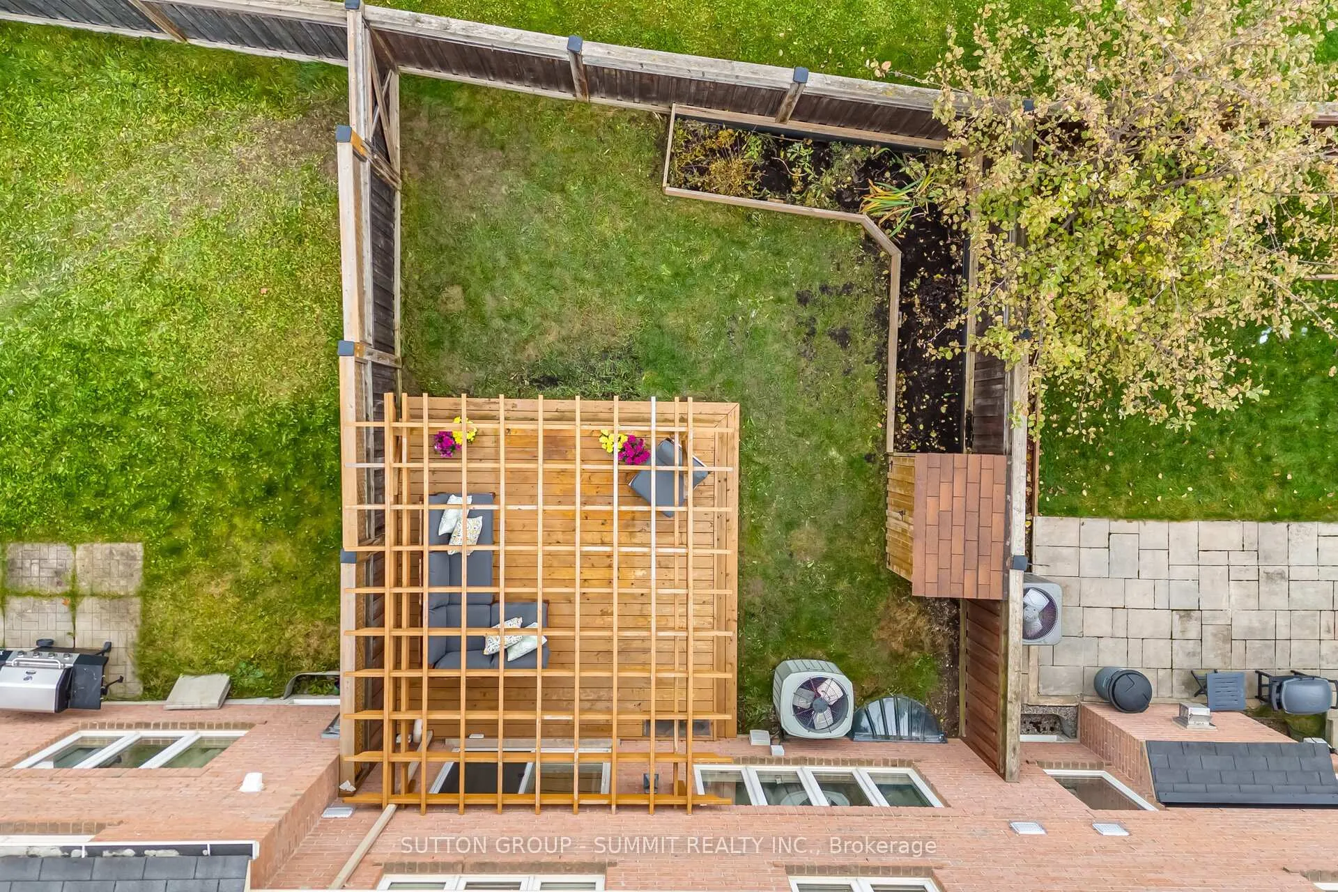 Photo 38 of 891 McEwan Drive, Milton, Coates — HOMEH