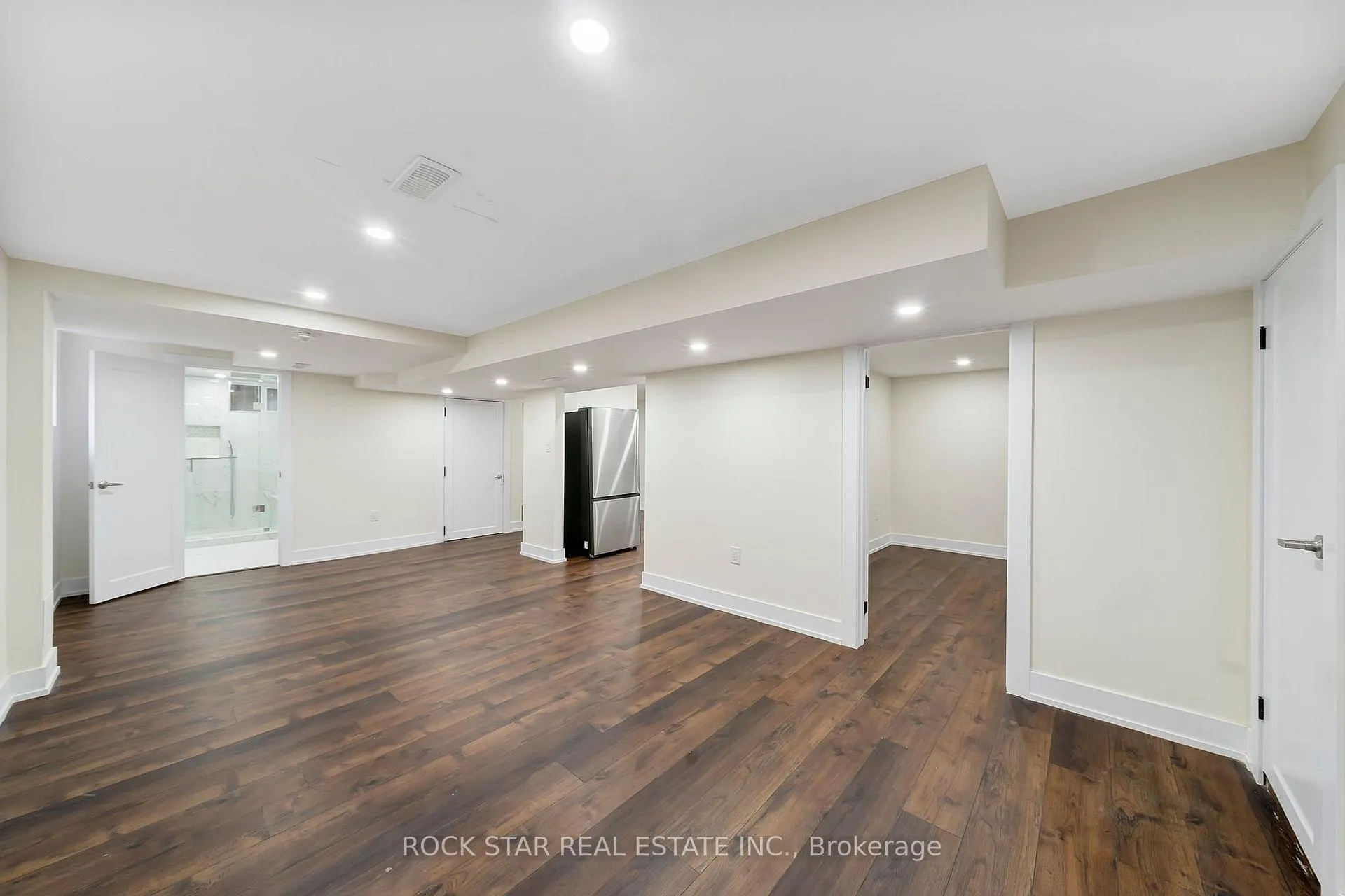 Photo 2 of Unit Lower, 78 Leaside Drive, St. Catharines, Carlton/Bunting — HOMEH