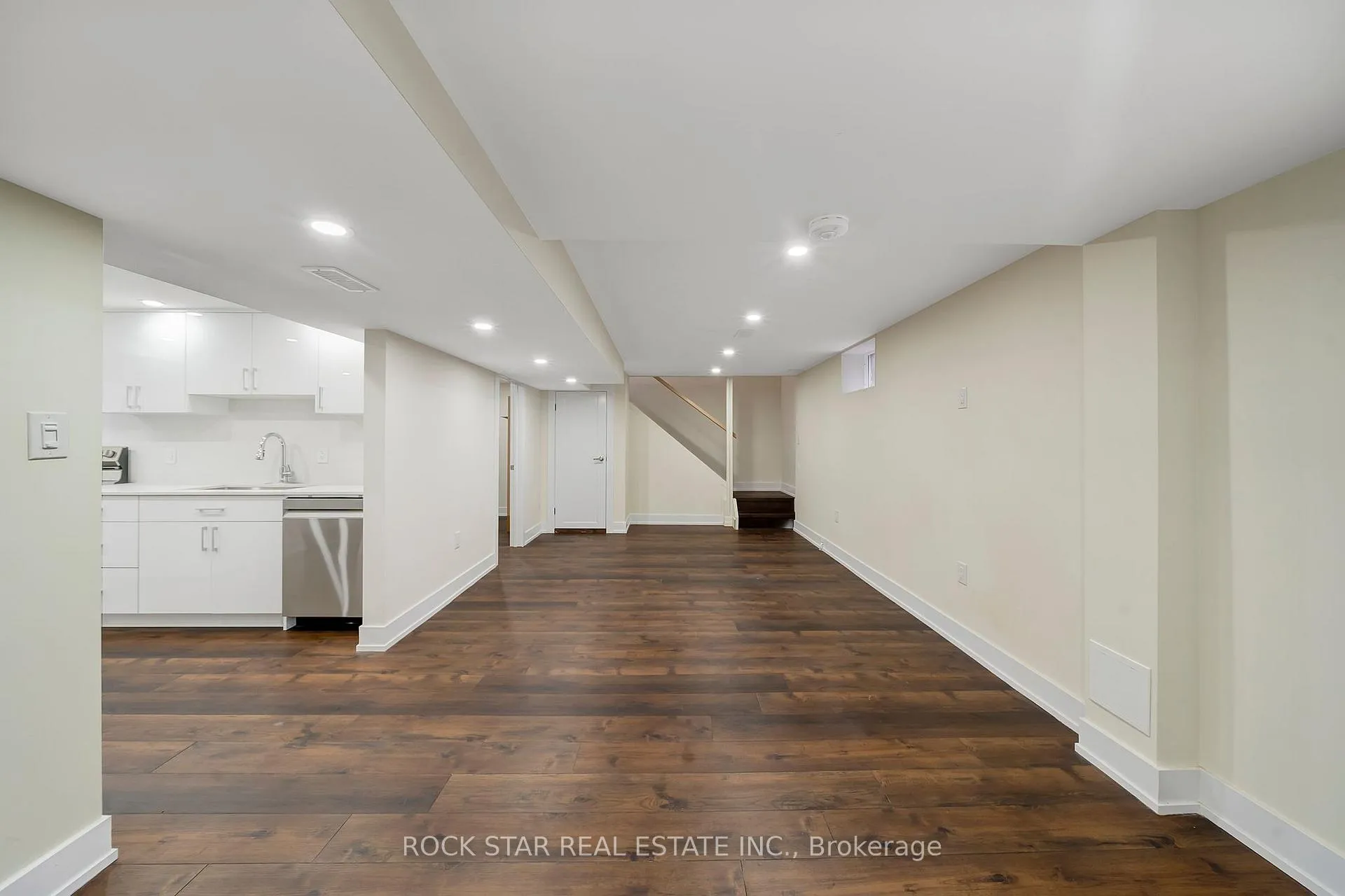 Photo 5 of Unit Lower, 78 Leaside Drive, St. Catharines, Carlton/Bunting — HOMEH