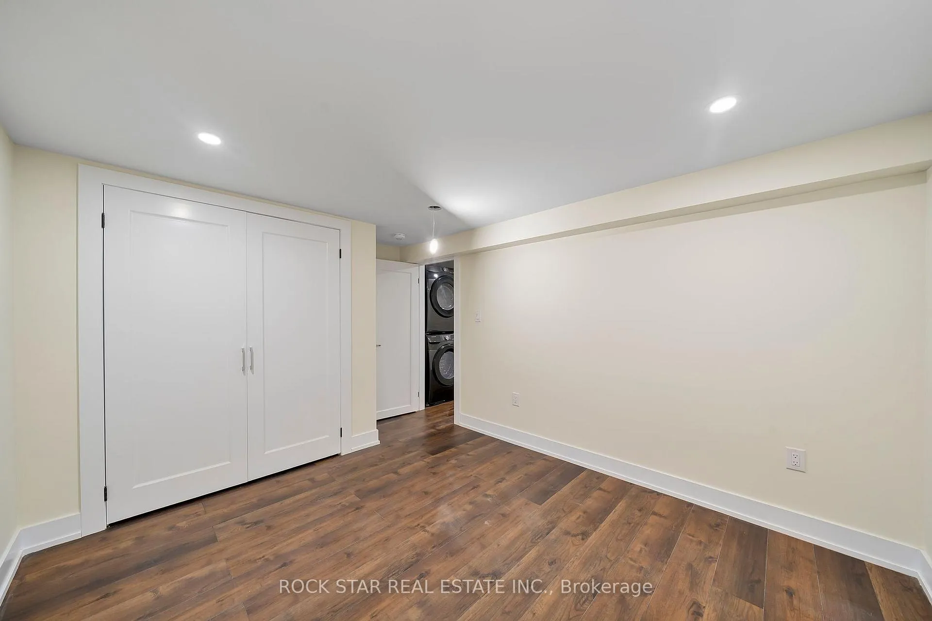 Photo 17 of Unit Lower, 78 Leaside Drive, St. Catharines, Carlton/Bunting — HOMEH