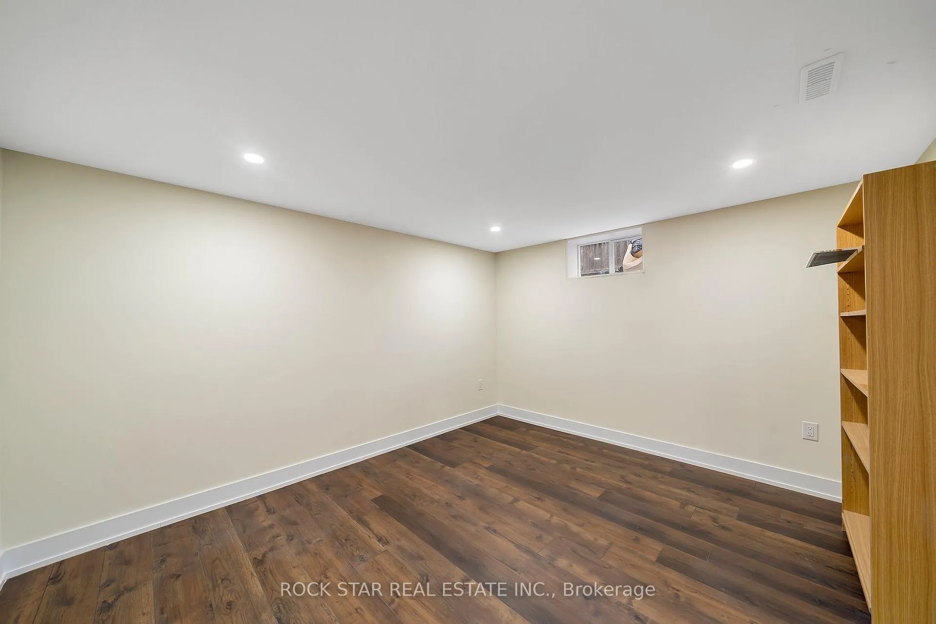 Photo 18 of Unit Lower, 78 Leaside Drive, St. Catharines, Carlton/Bunting — HOMEH
