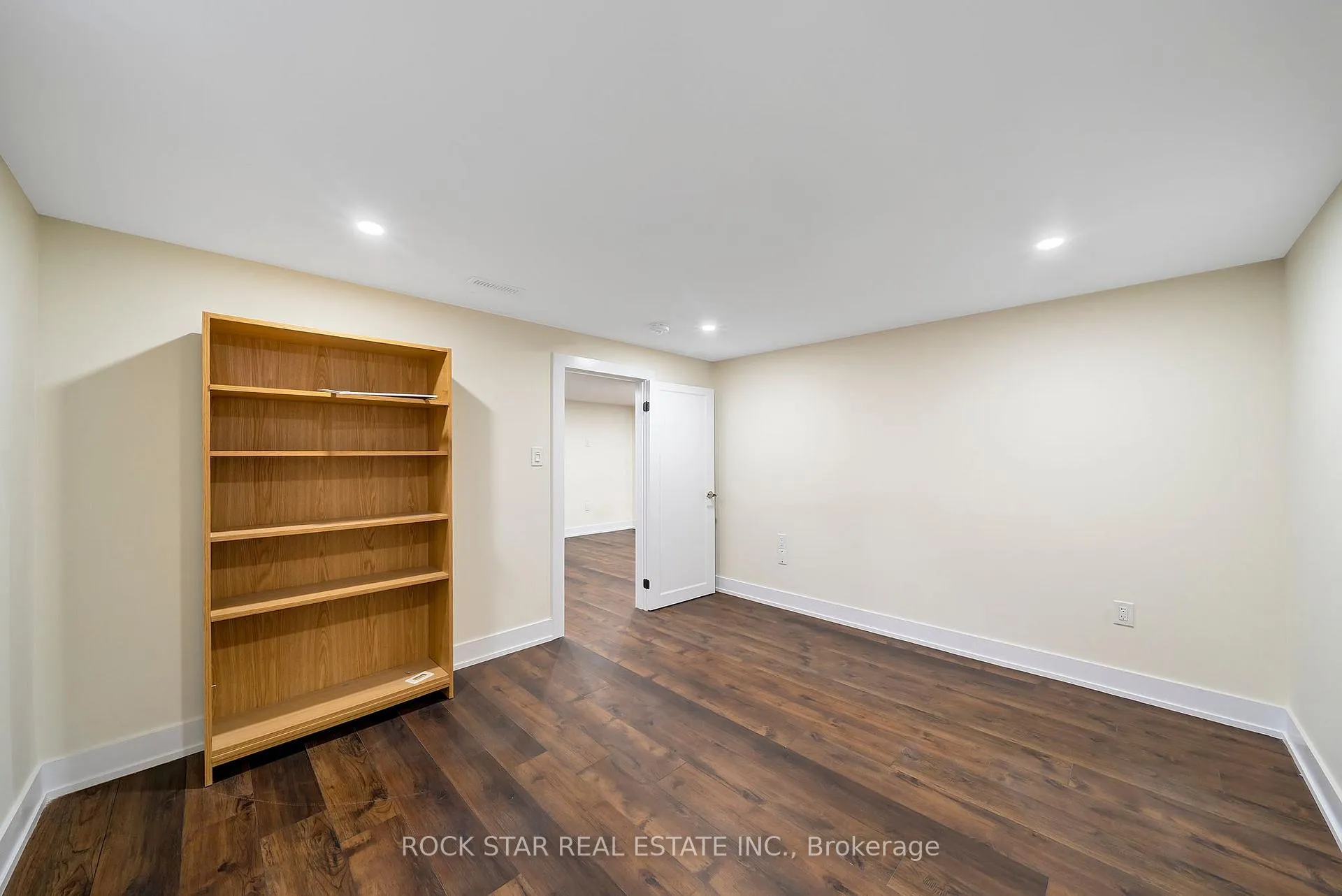 Photo 19 of Unit Lower, 78 Leaside Drive, St. Catharines, Carlton/Bunting — HOMEH