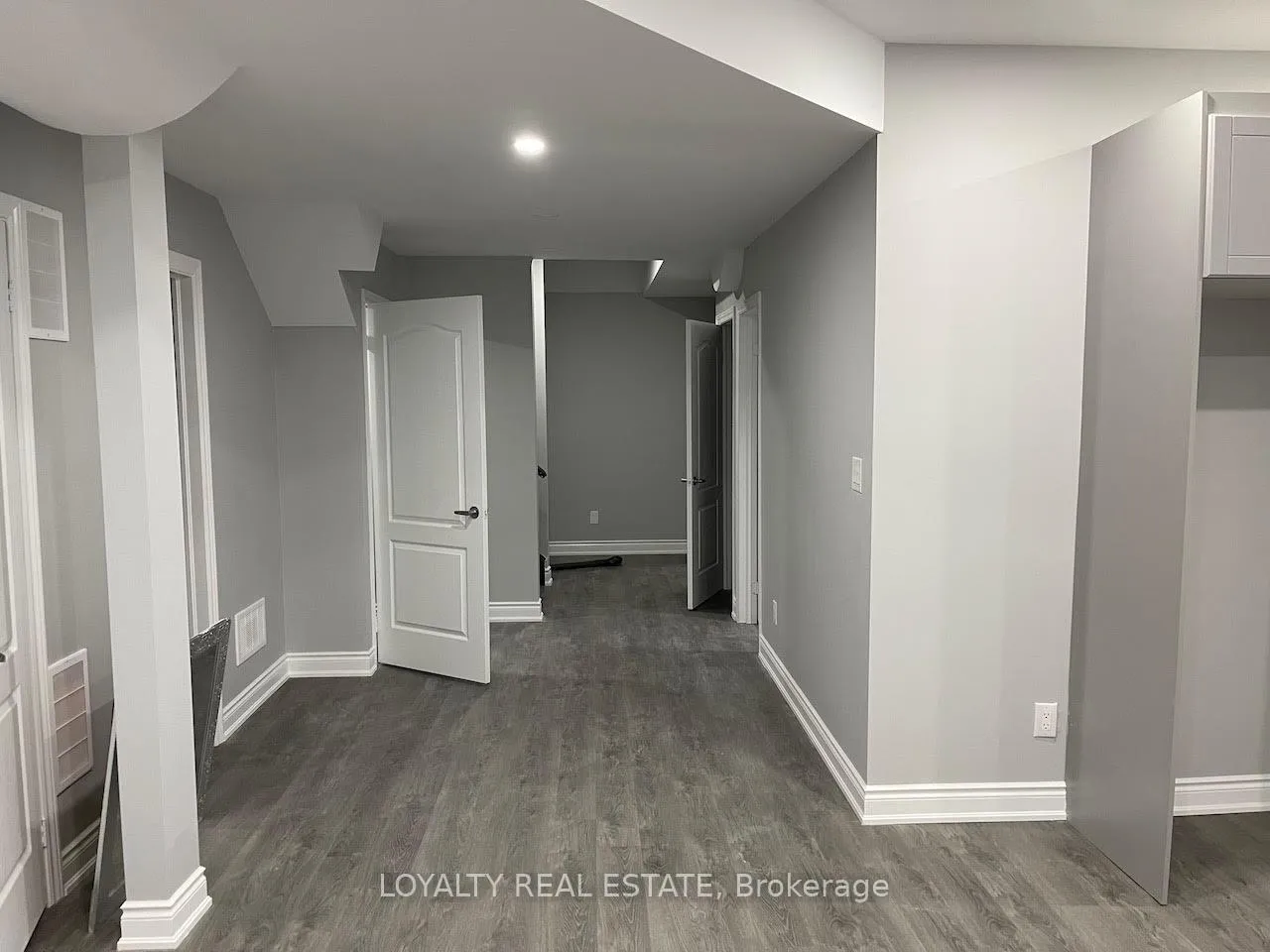 Photo 6 of Unit (Bsmt), 1 Outbound Heights, Brampton, Credit Valley — HOMEH